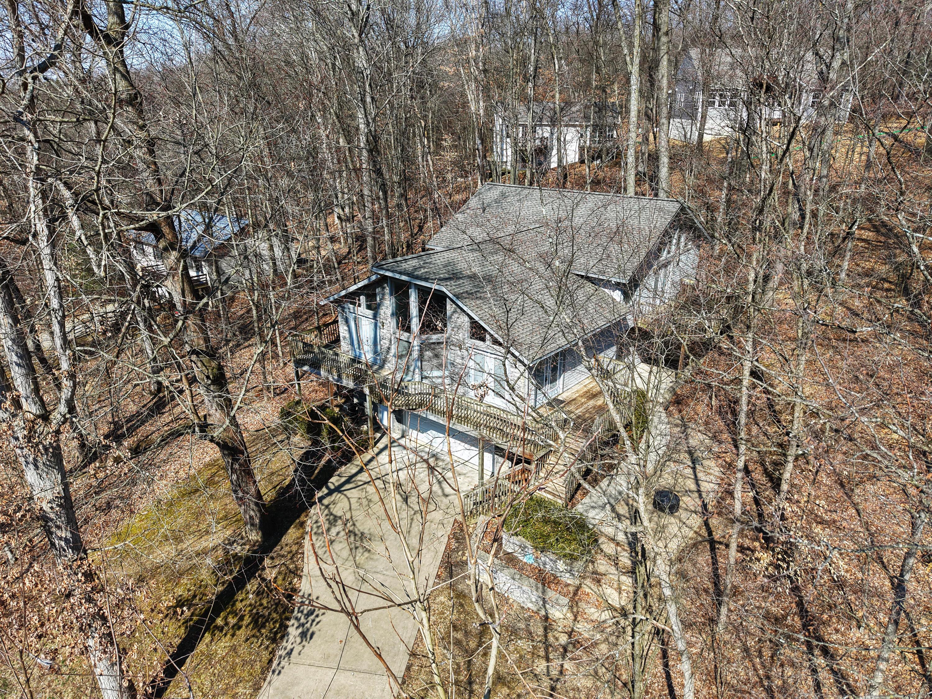 418 Valleyridge Drive Property Photo 2