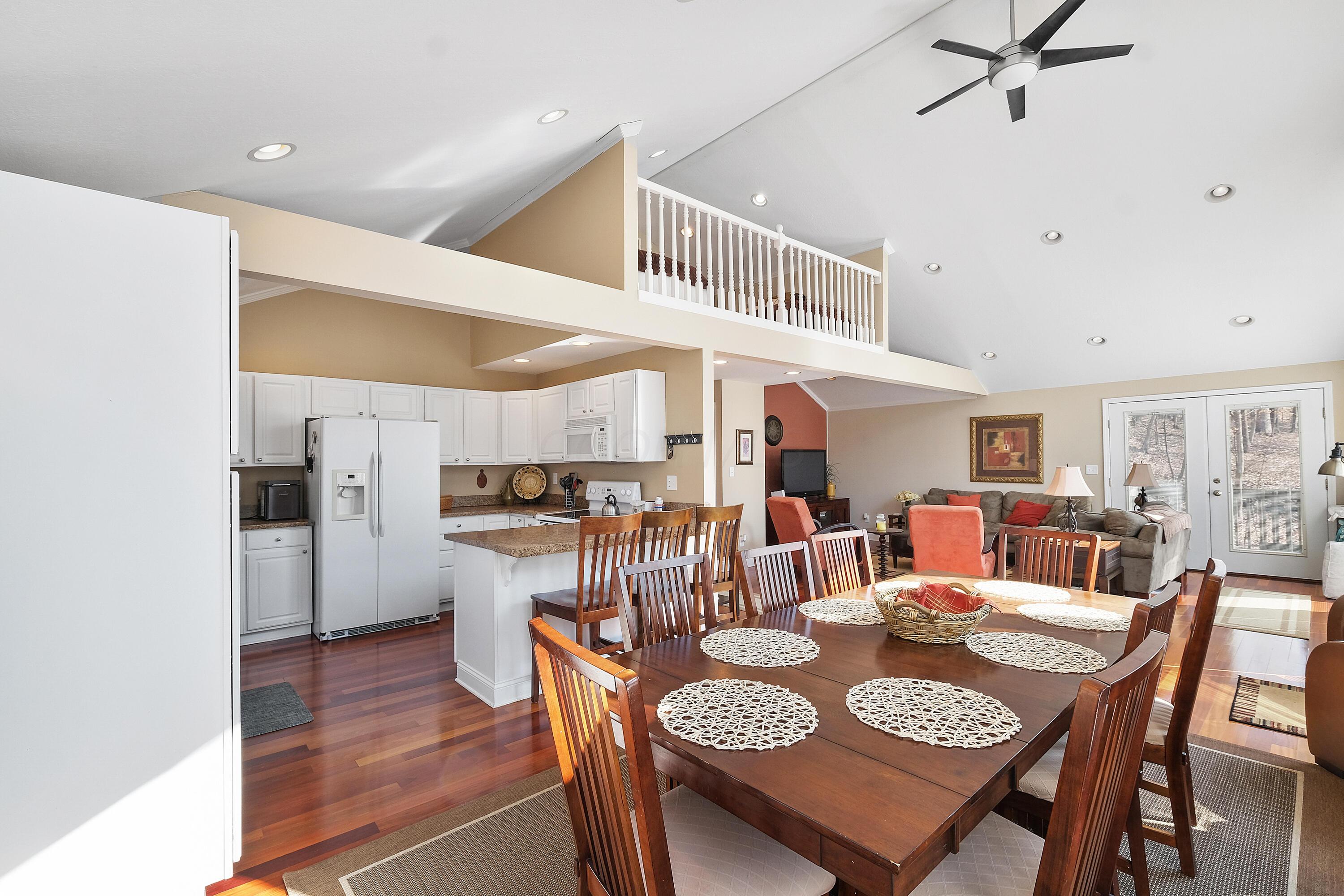 418 Valleyridge Drive Property Photo 10