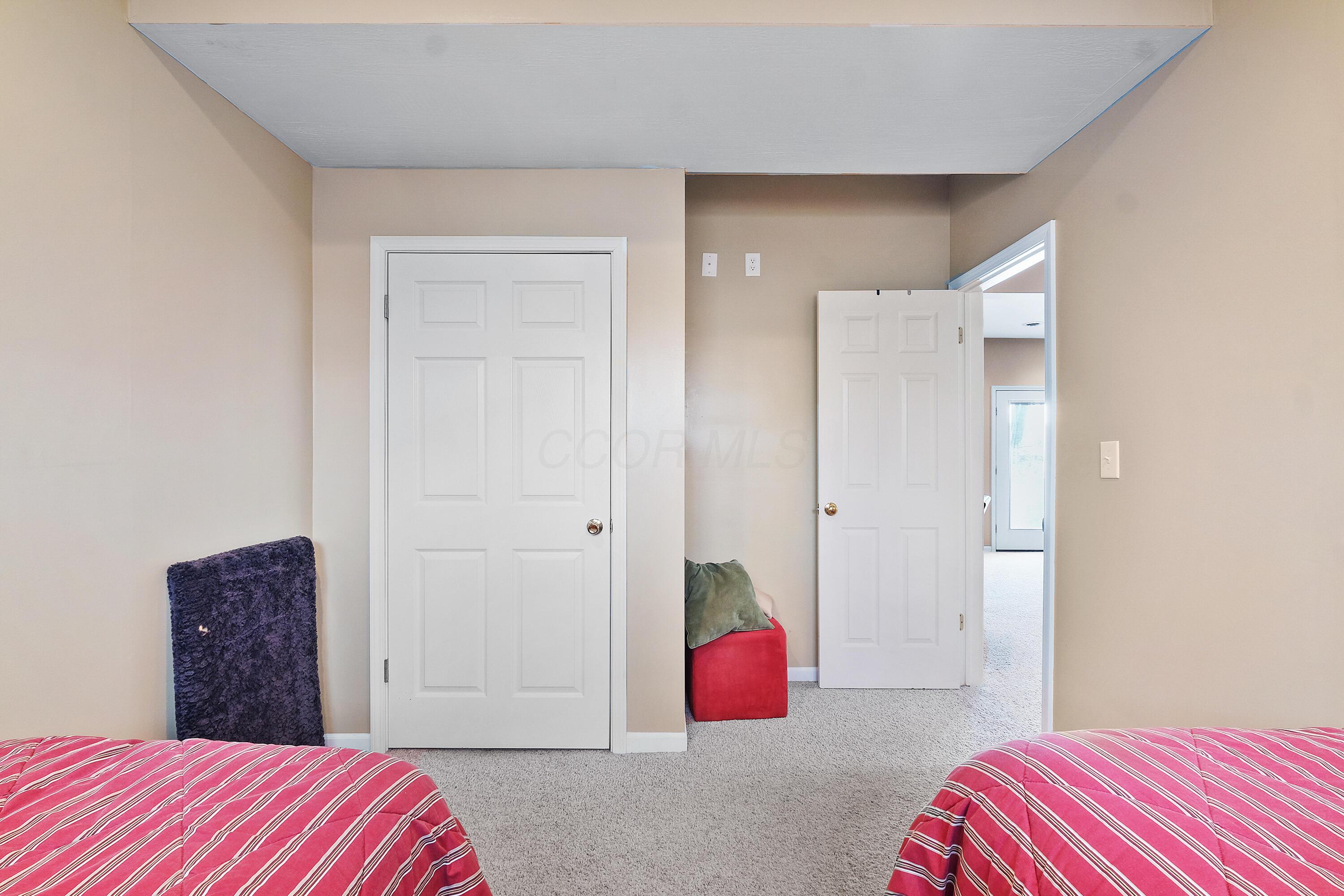 418 Valleyridge Drive Property Photo 24