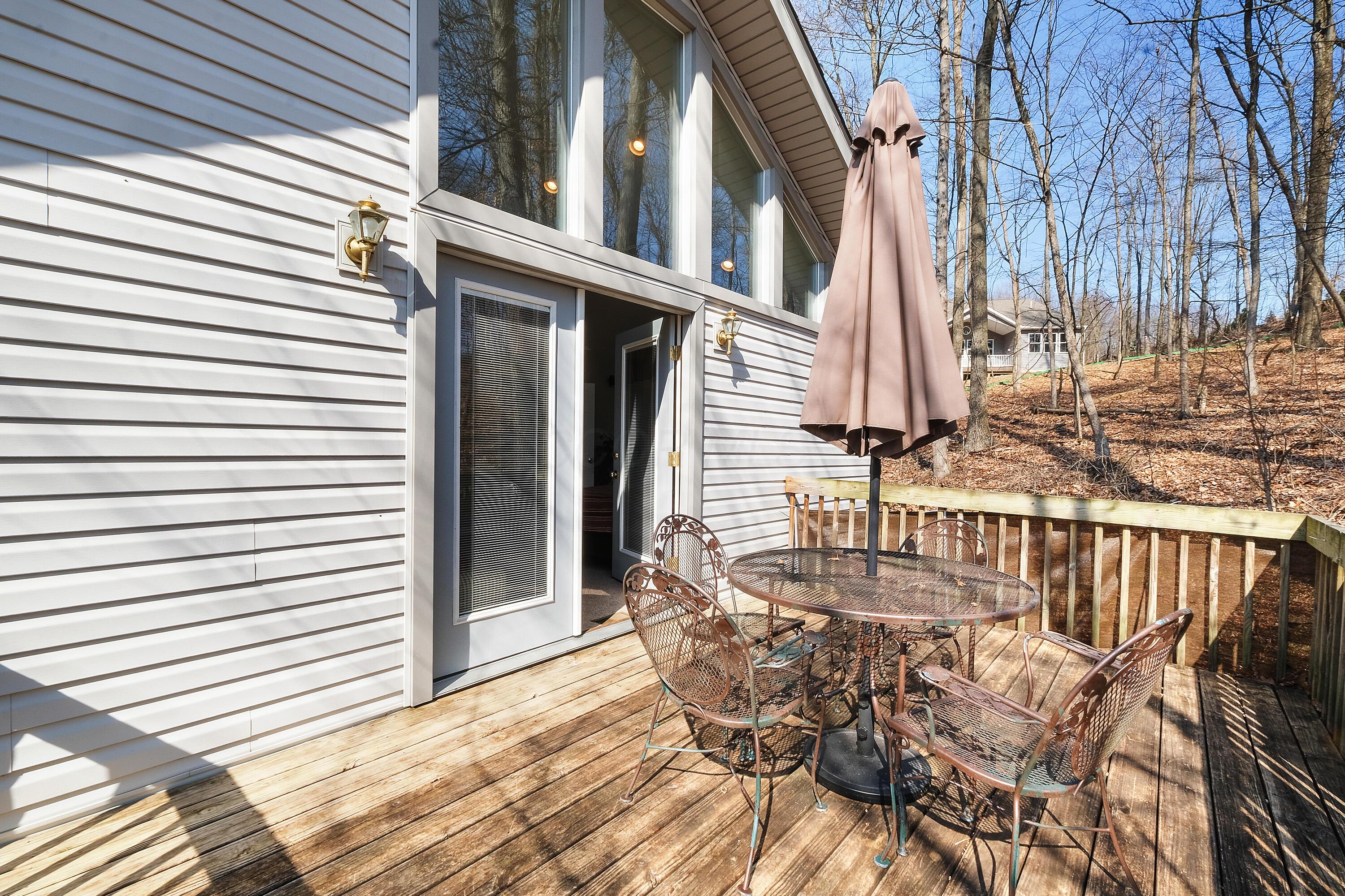 418 Valleyridge Drive Property Photo 40