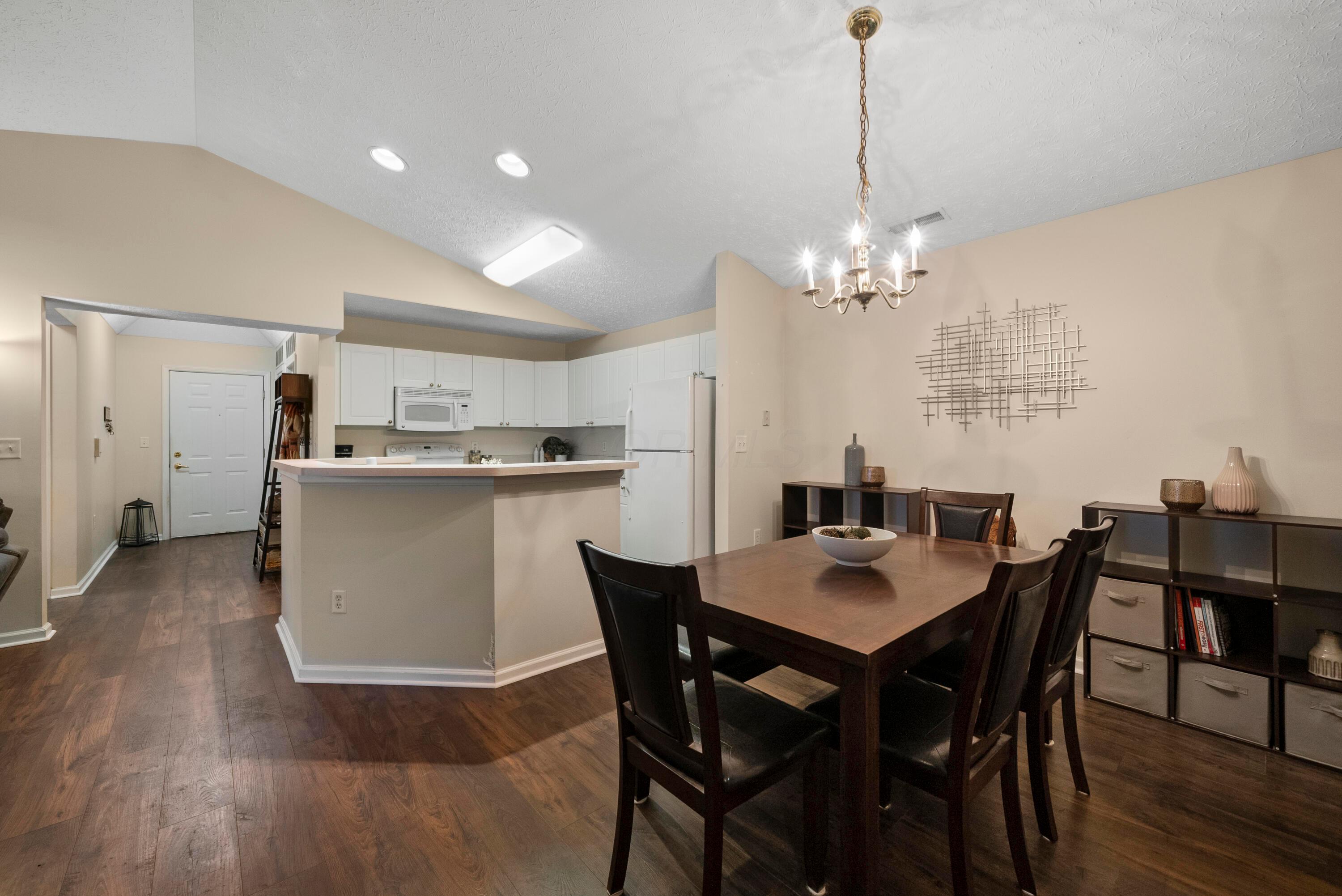 1853 Fortstone Lane Property Photo 7