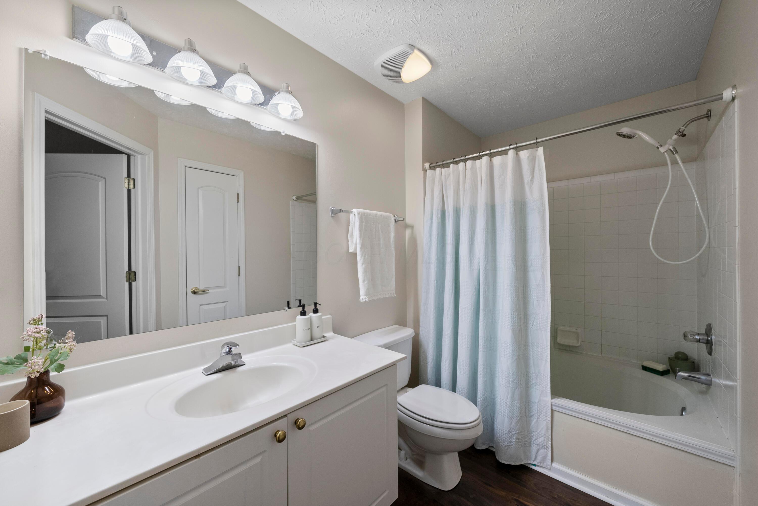 1853 Fortstone Lane Property Photo 20