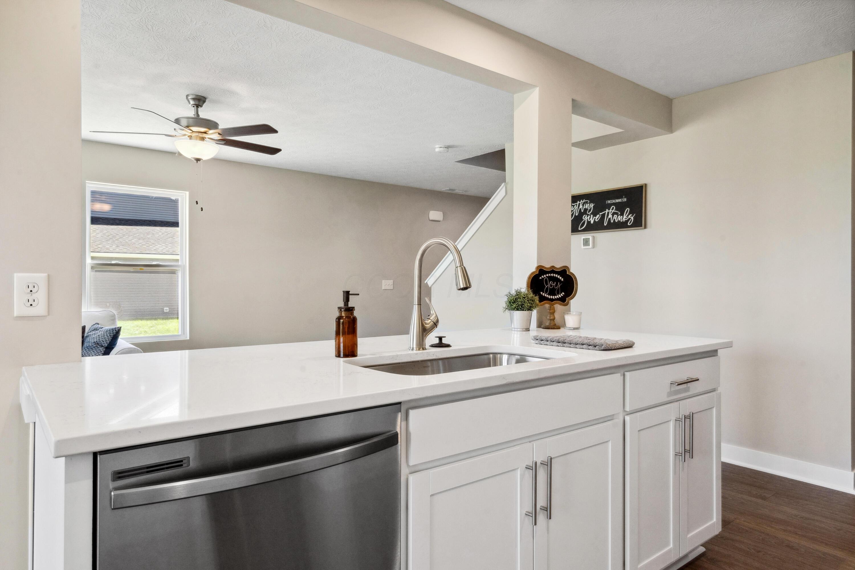 53 Genoa Circle Property Photo 2