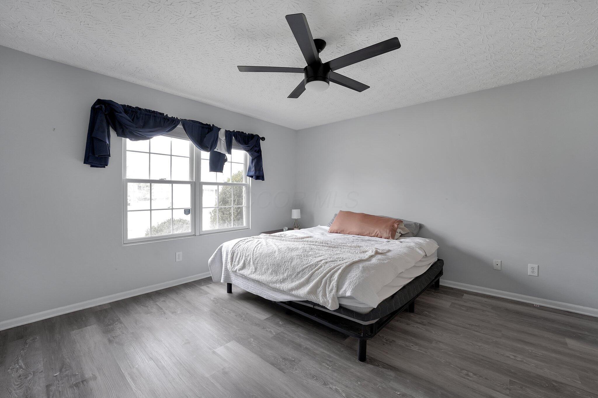 1121 Lake Forest Drive Property Photo 15