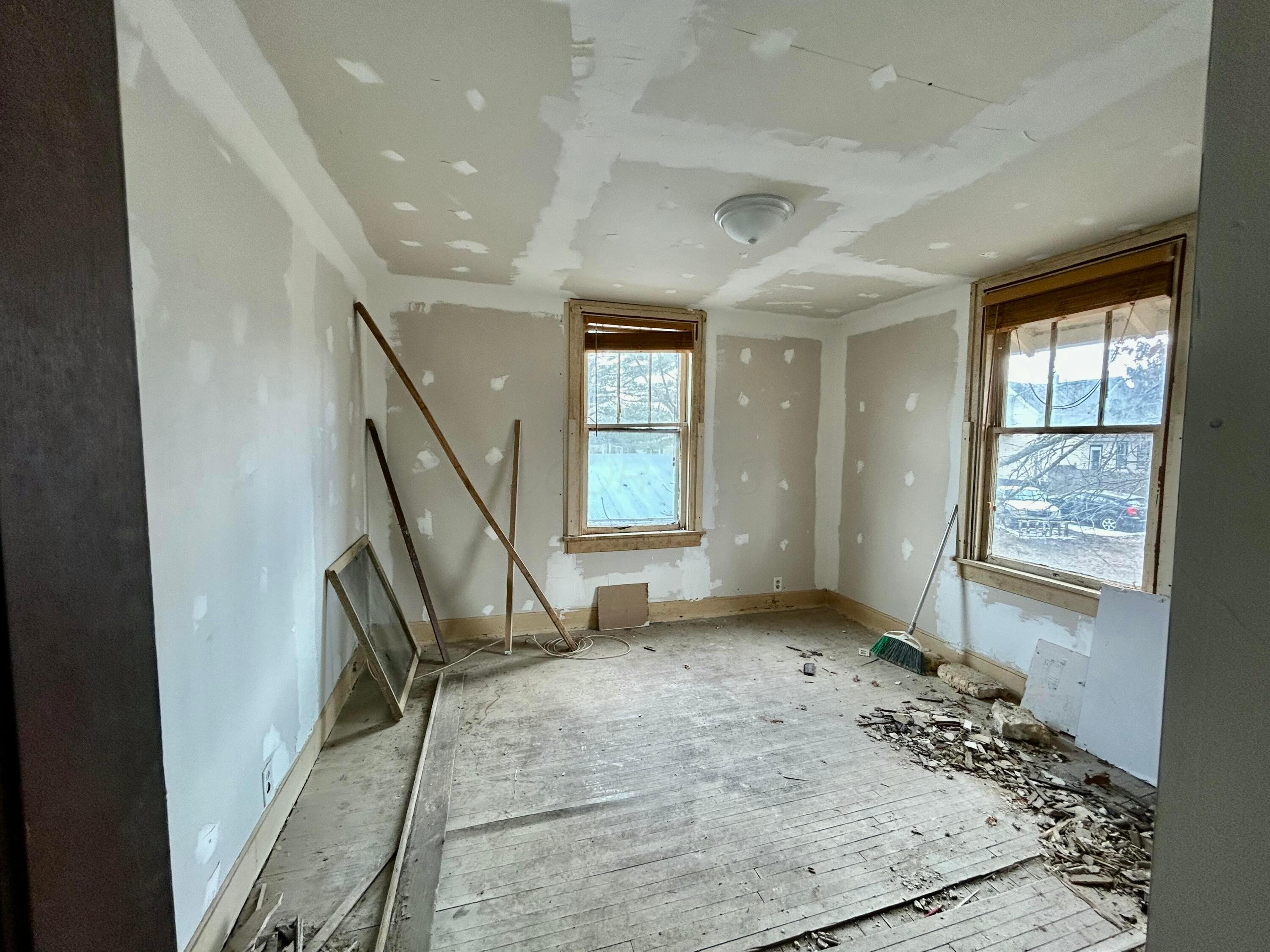 28 Cameron Avenue Property Photo 4