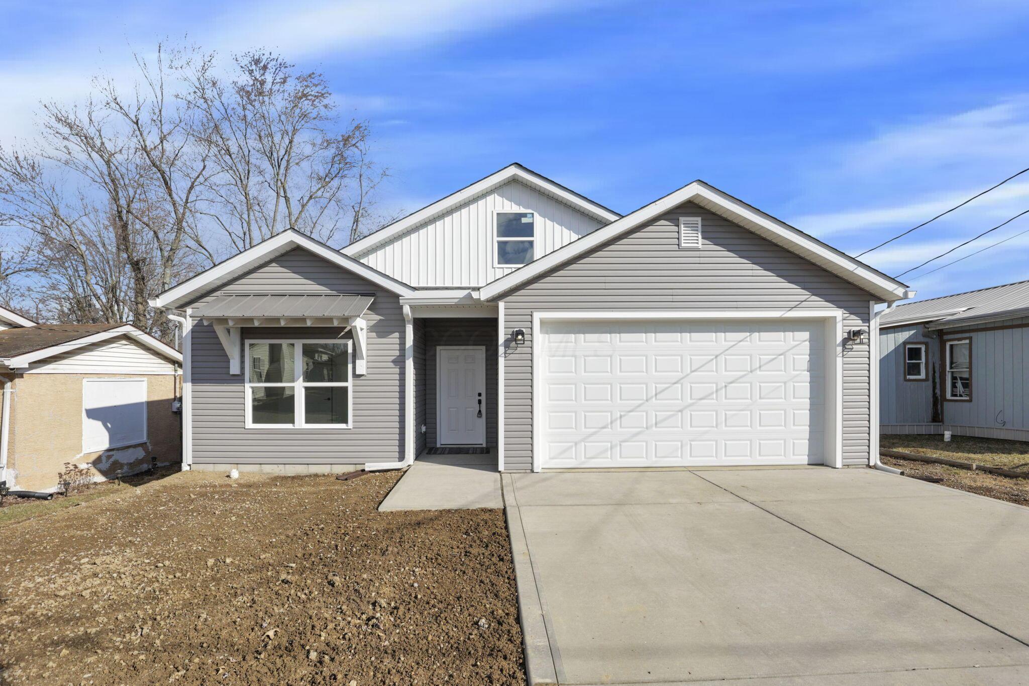 44 6th Street Property Photo 1