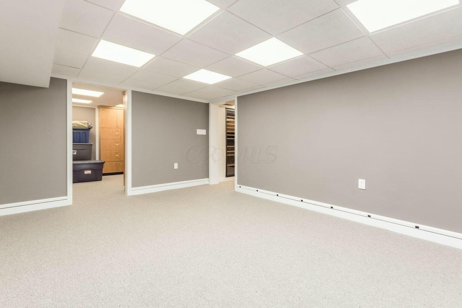 754 Neil Avenue Property Photo 39