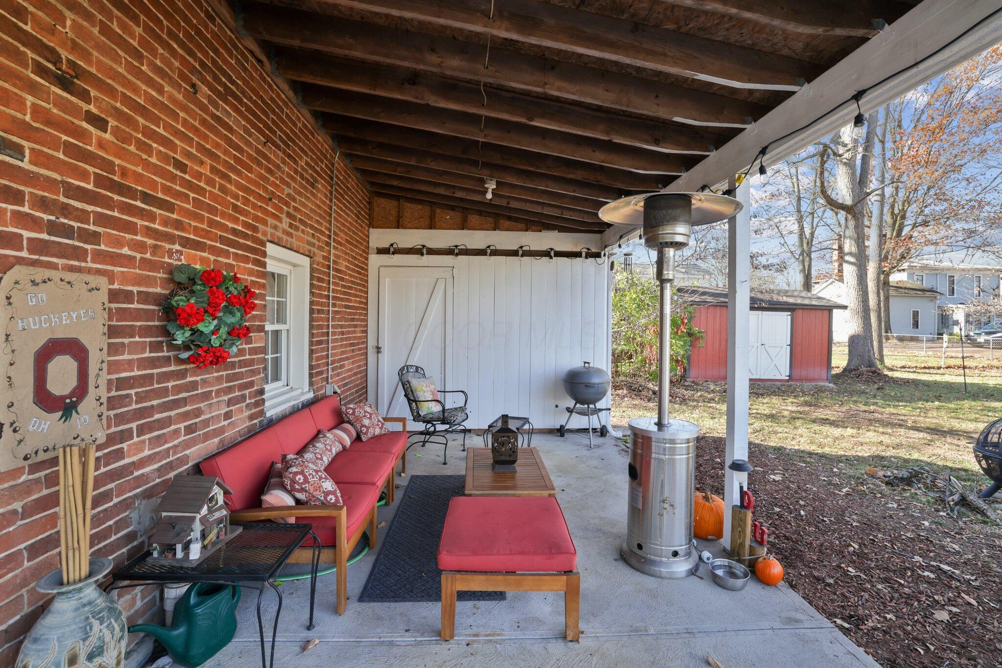 102 W Lincoln Avenue Property Photo 19