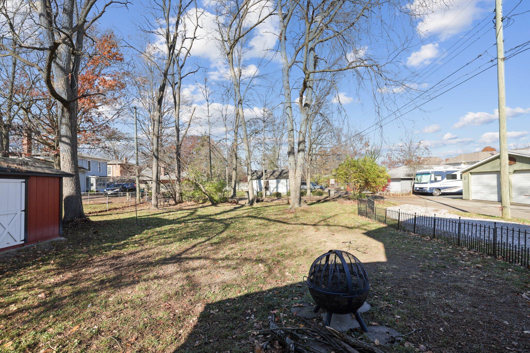 102 W Lincoln Avenue Property Photo 22
