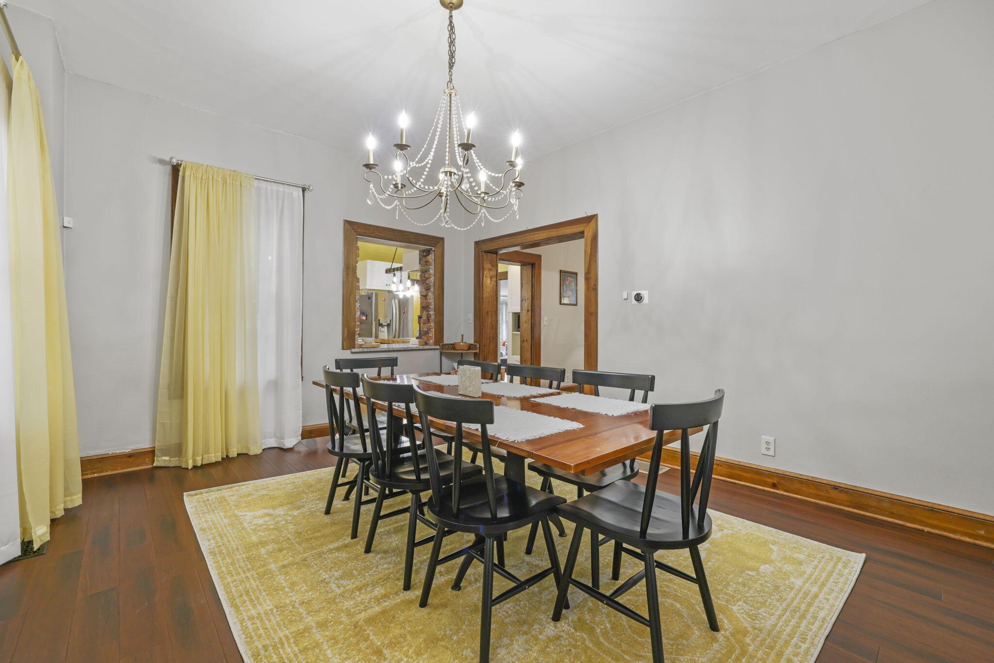 102 W Lincoln Avenue Property Photo 35