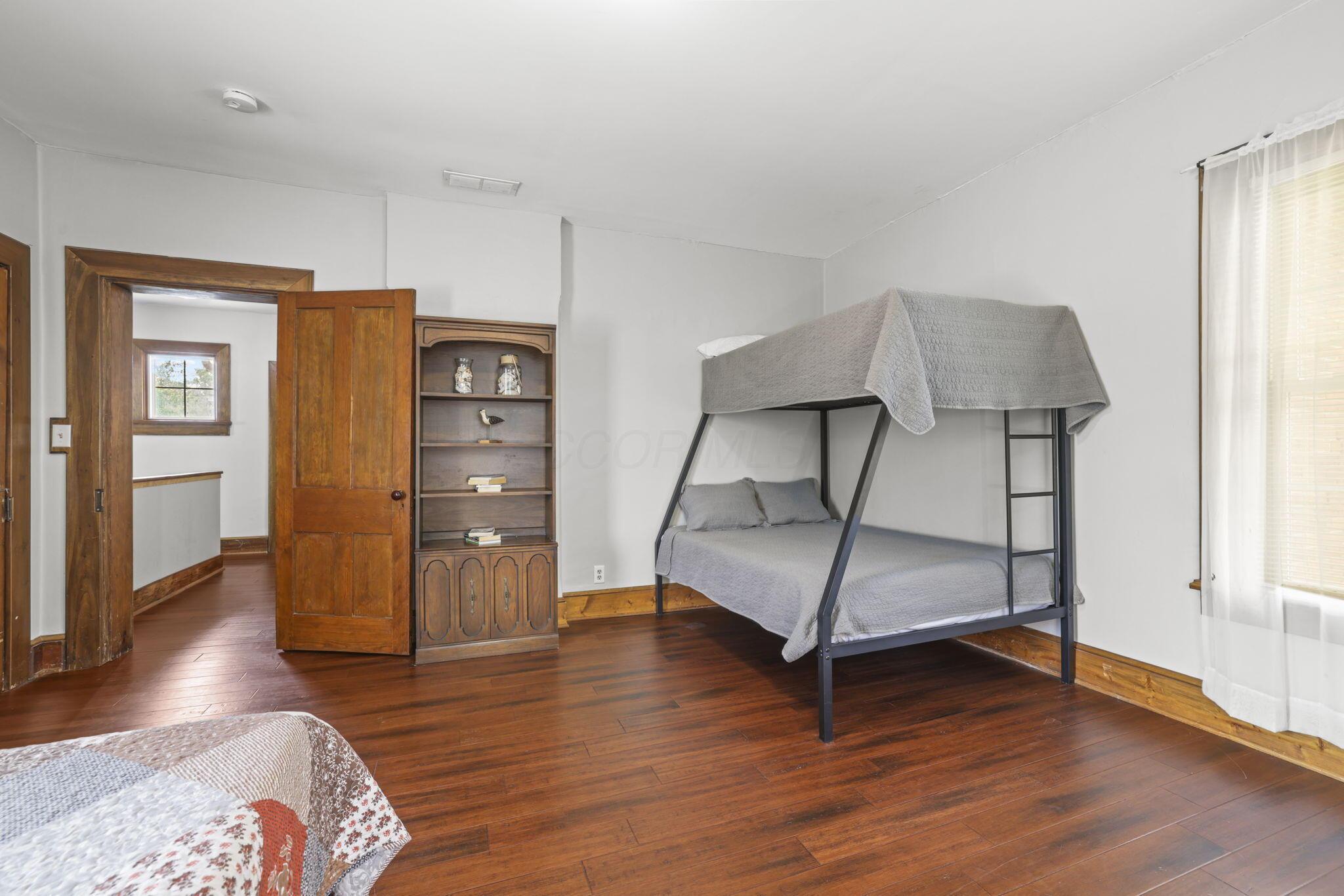 102 W Lincoln Avenue Property Photo 65