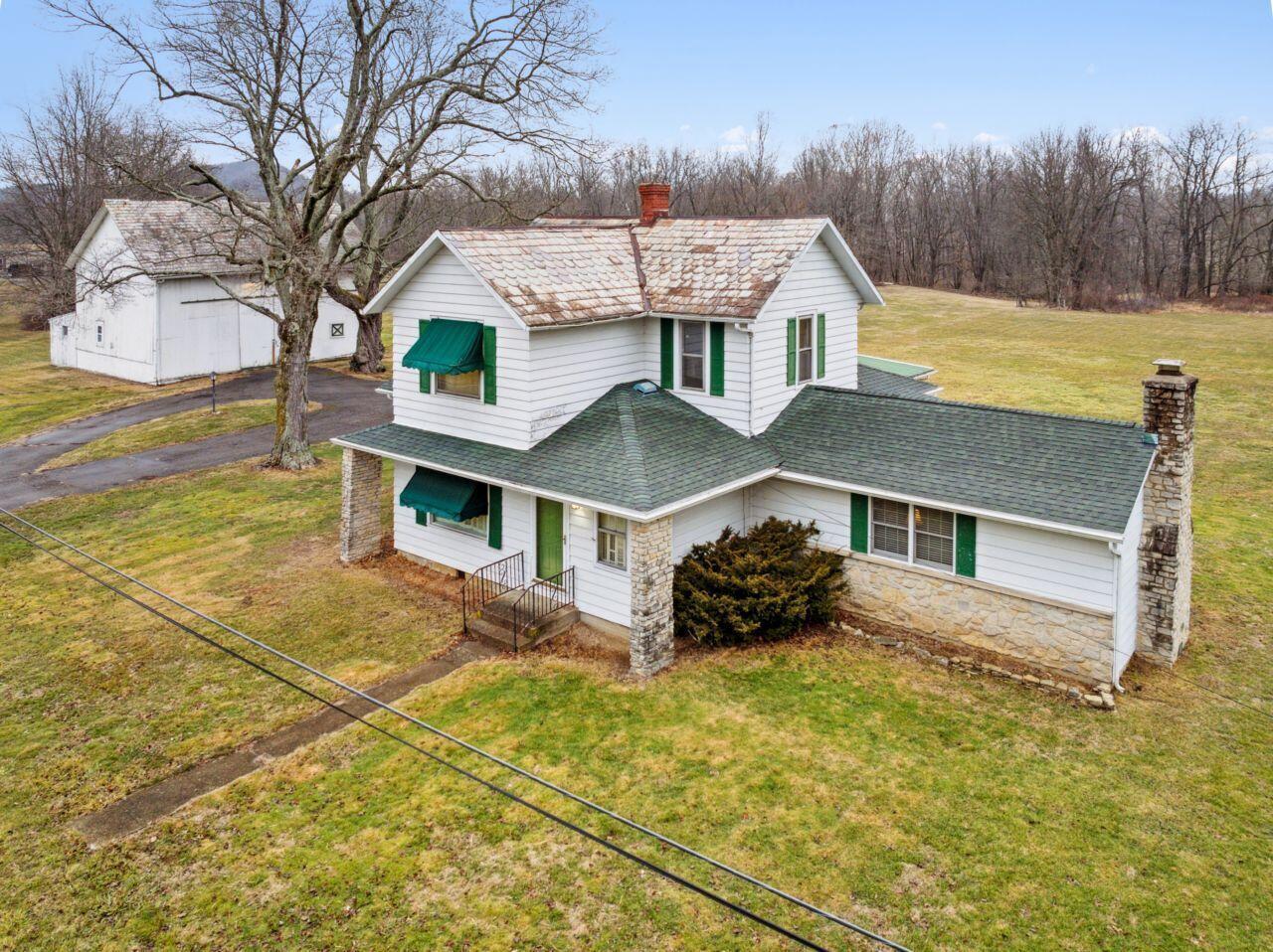 5008 Marion Road Ne Property Photo 1