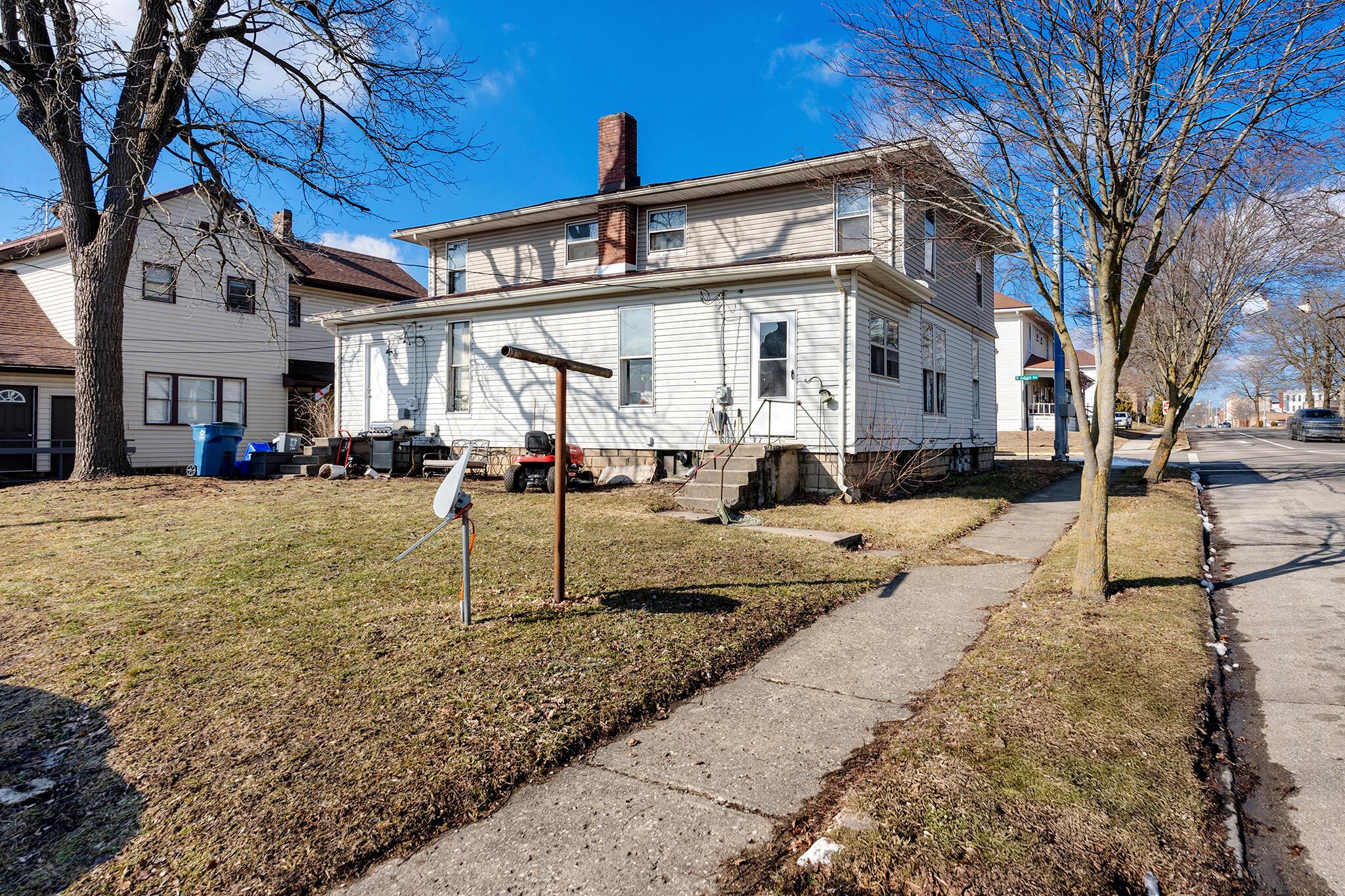 201 W Auburn Avenue Property Photo 4