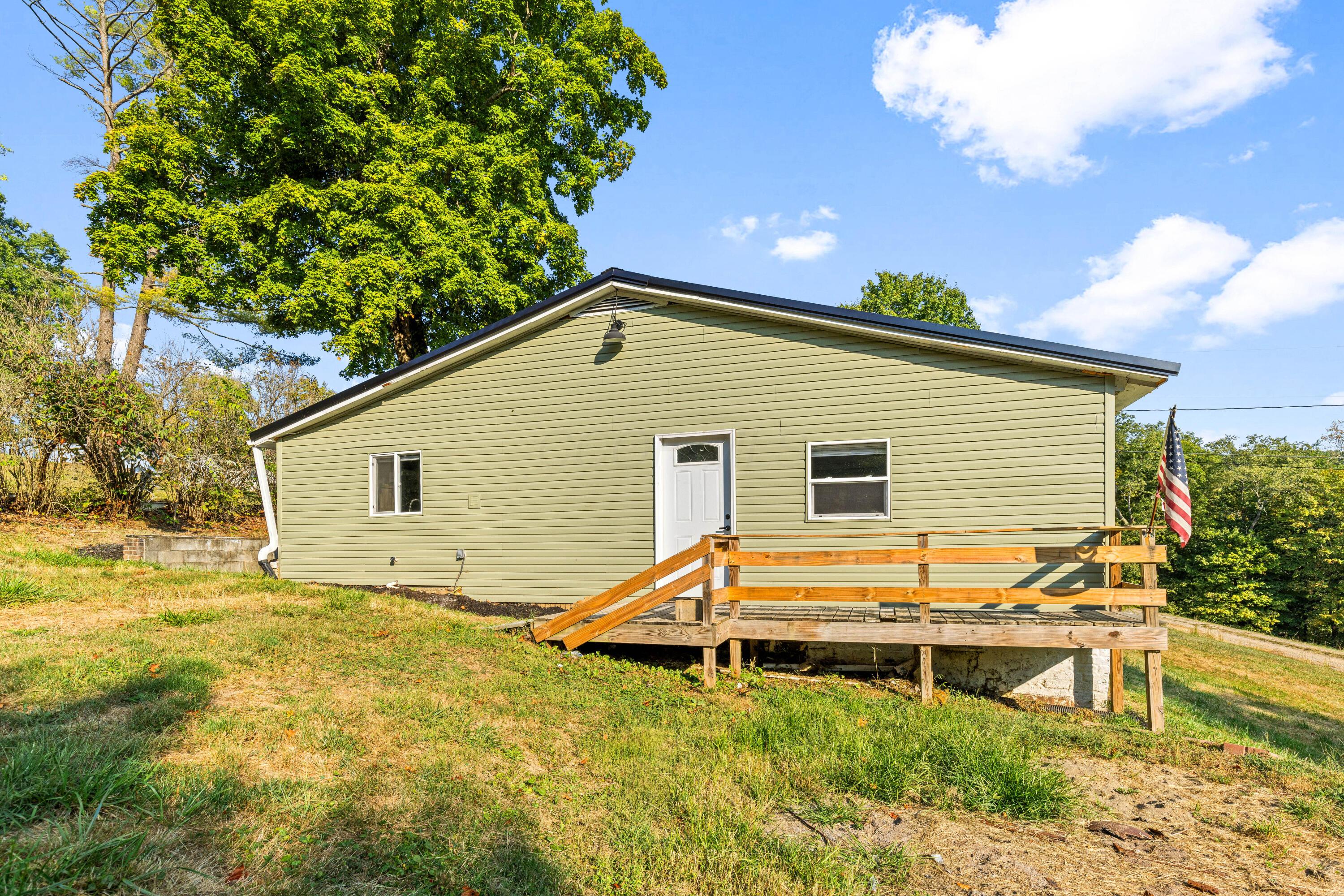 1141 Walnut Dowler Road Property Photo 1