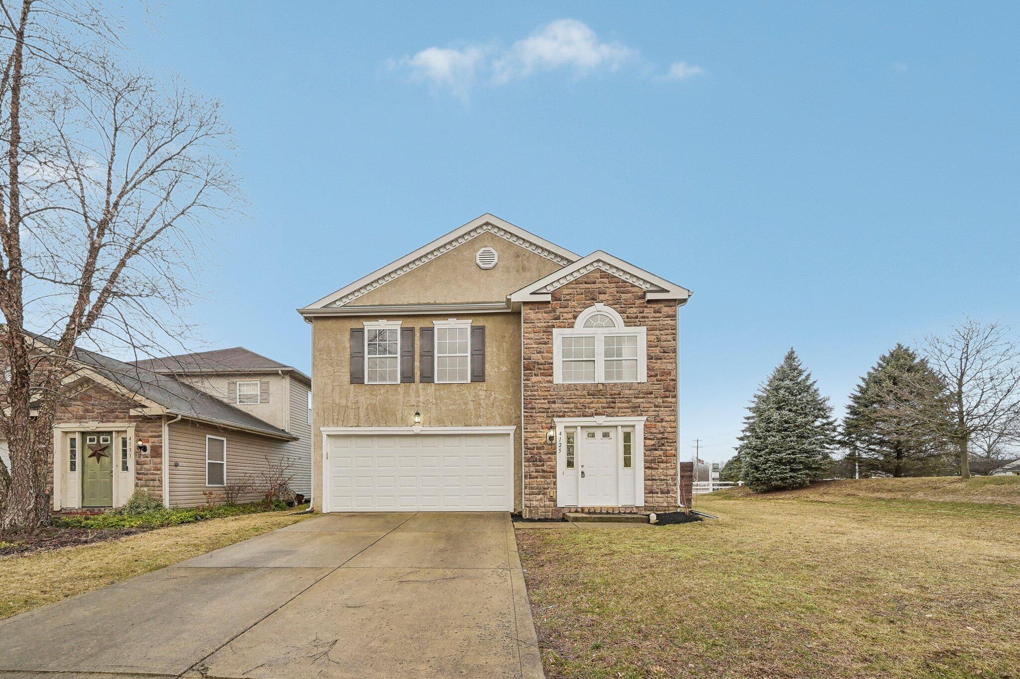 4125 Town Square Drive Property Photo 1
