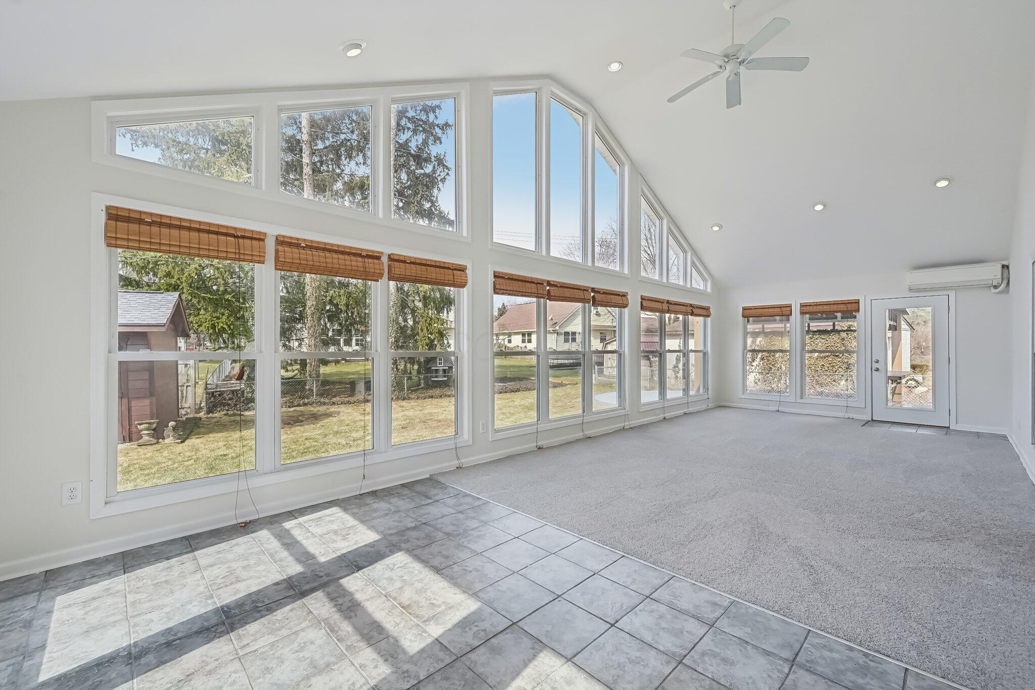 3883 Darbyshire Drive Property Photo 23