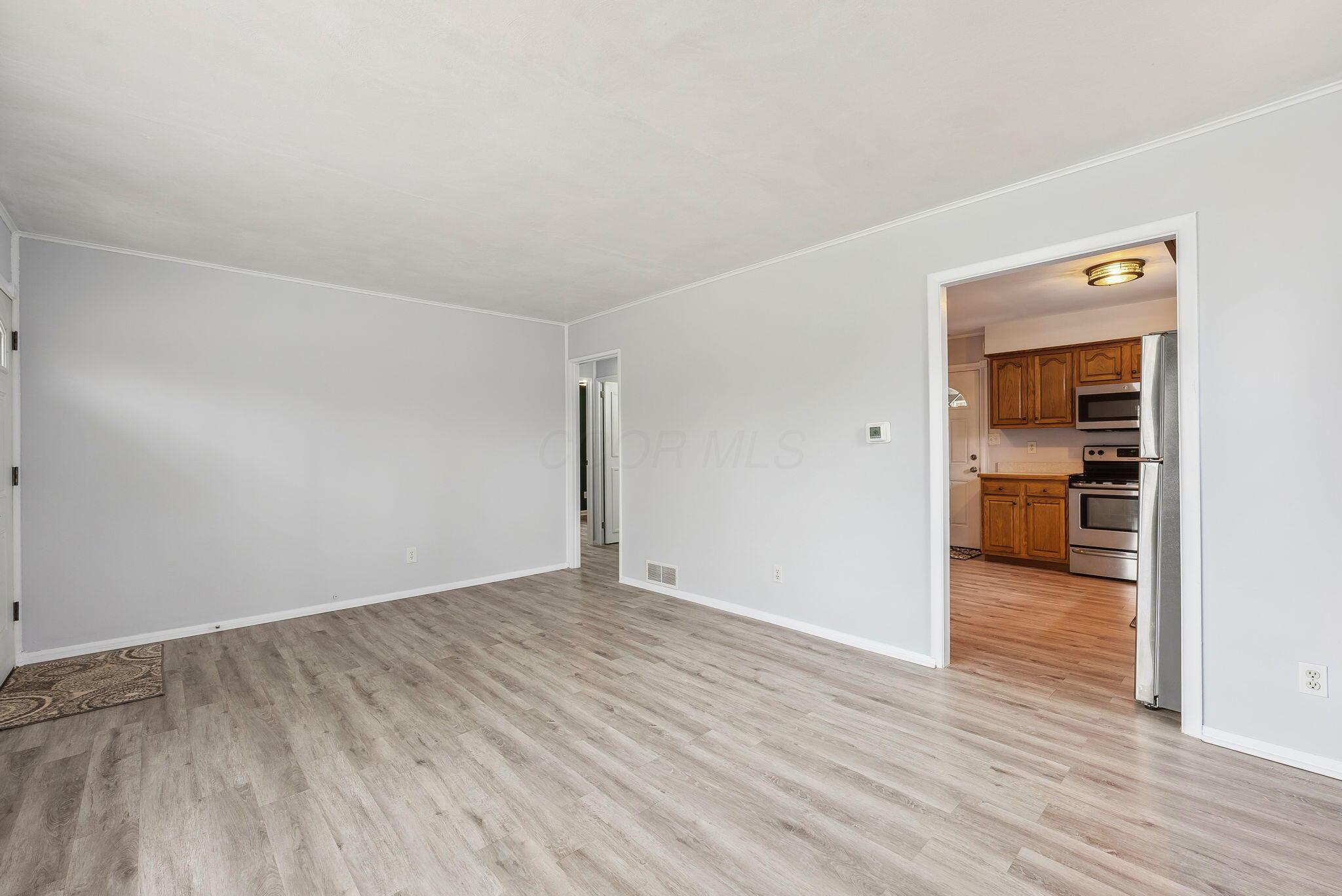336 E Plum Street Property Photo 5