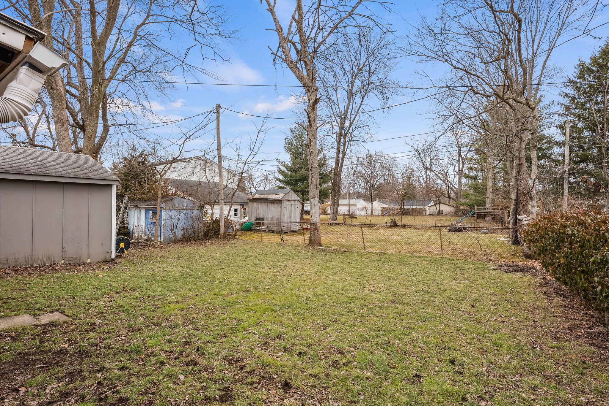 336 E Plum Street Property Photo 19