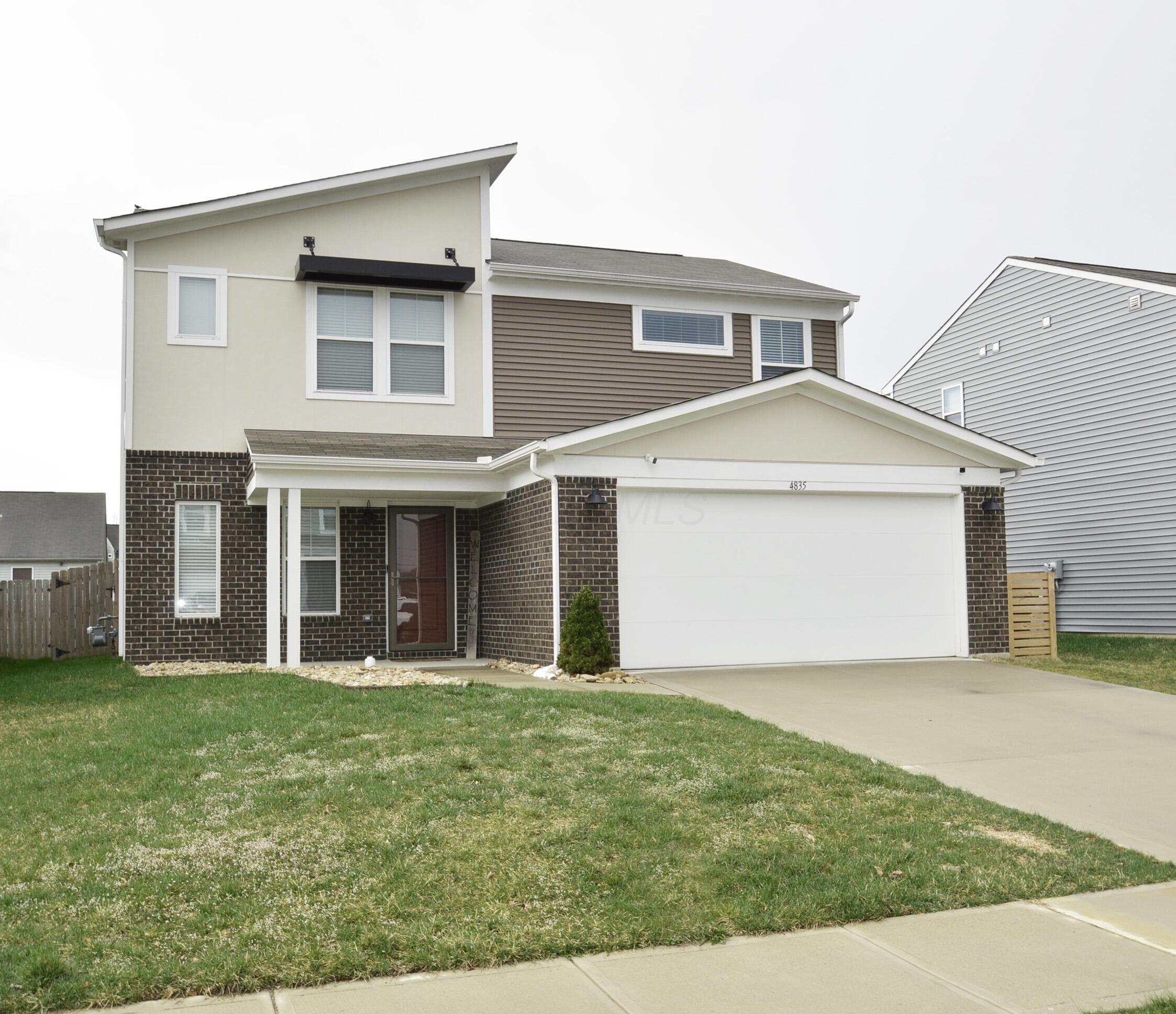 4835 Amber Crossing Drive Property Photo 1