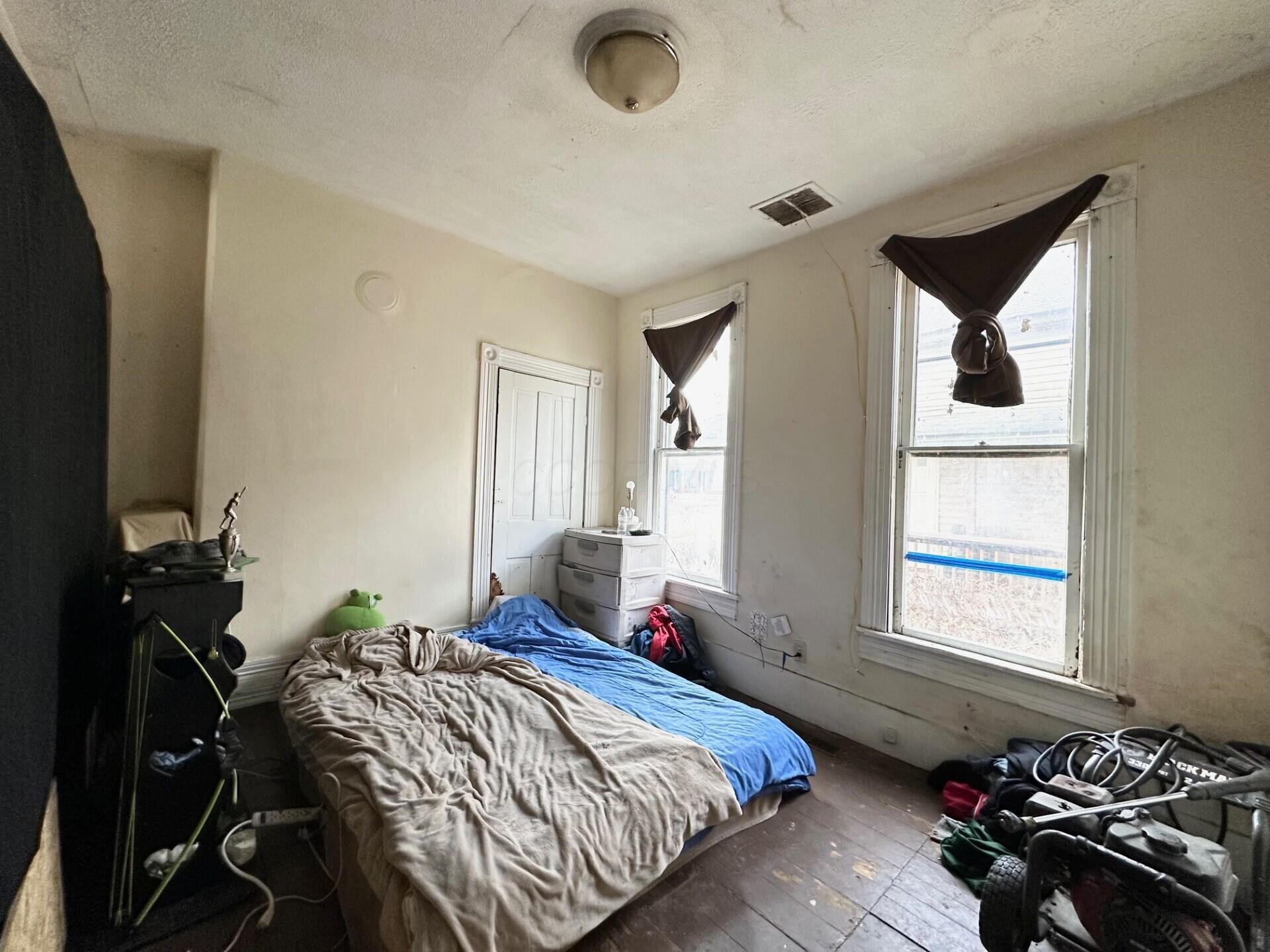 210 Wilson Street Property Photo 8