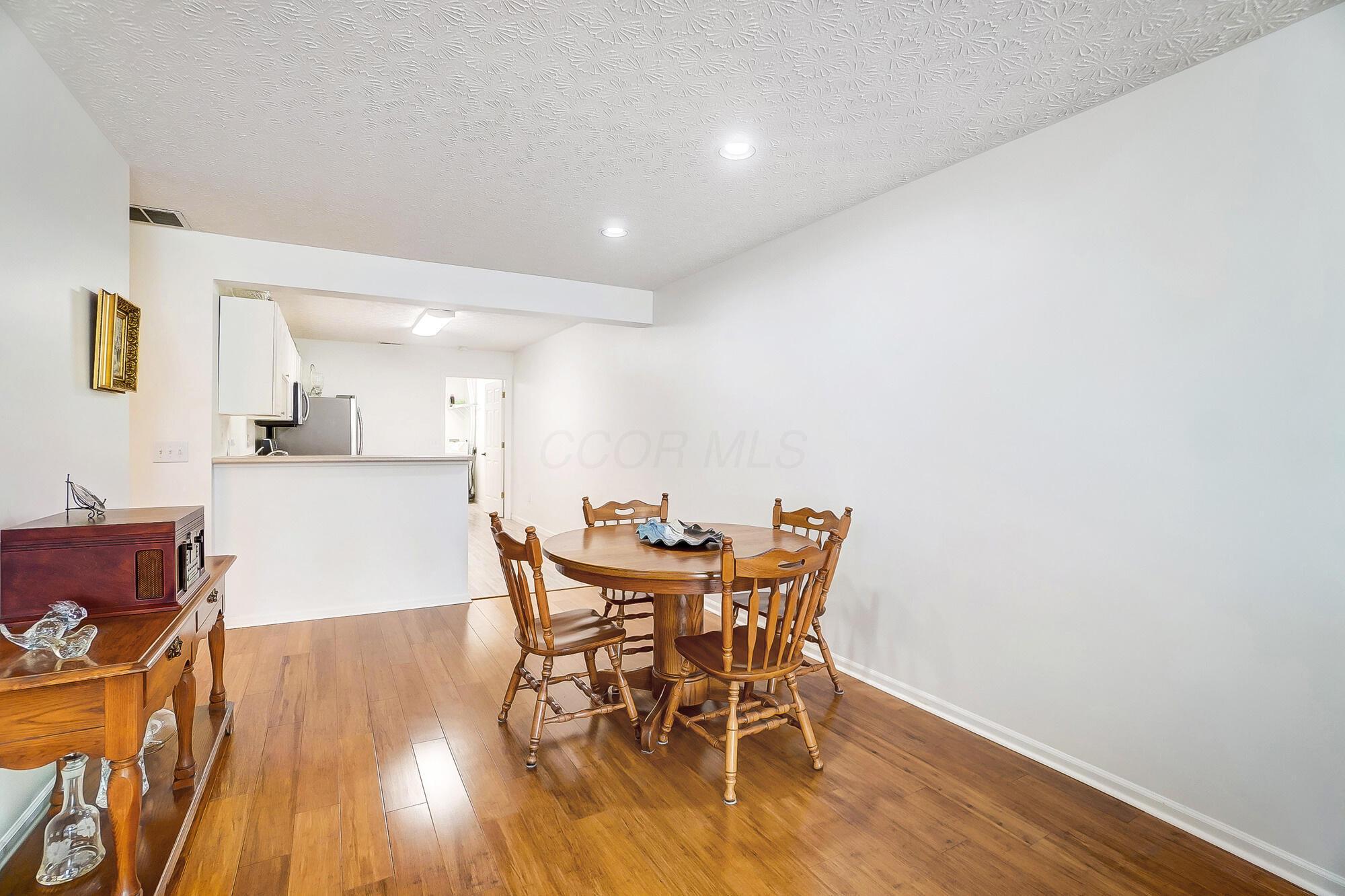 2609 Landings Way, 29d Property Photo 8