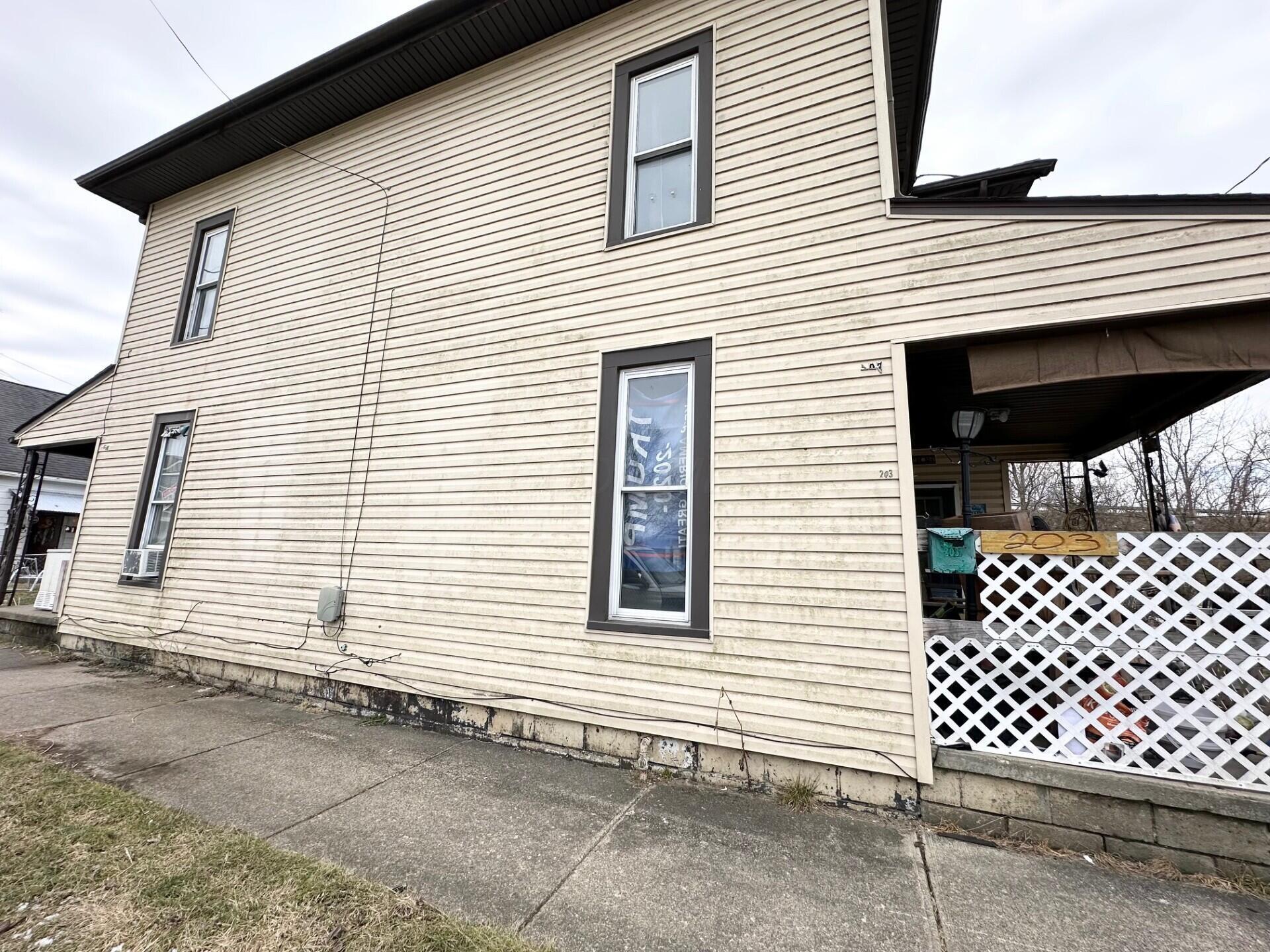 203-205 Lawrence Street Property Photo 2