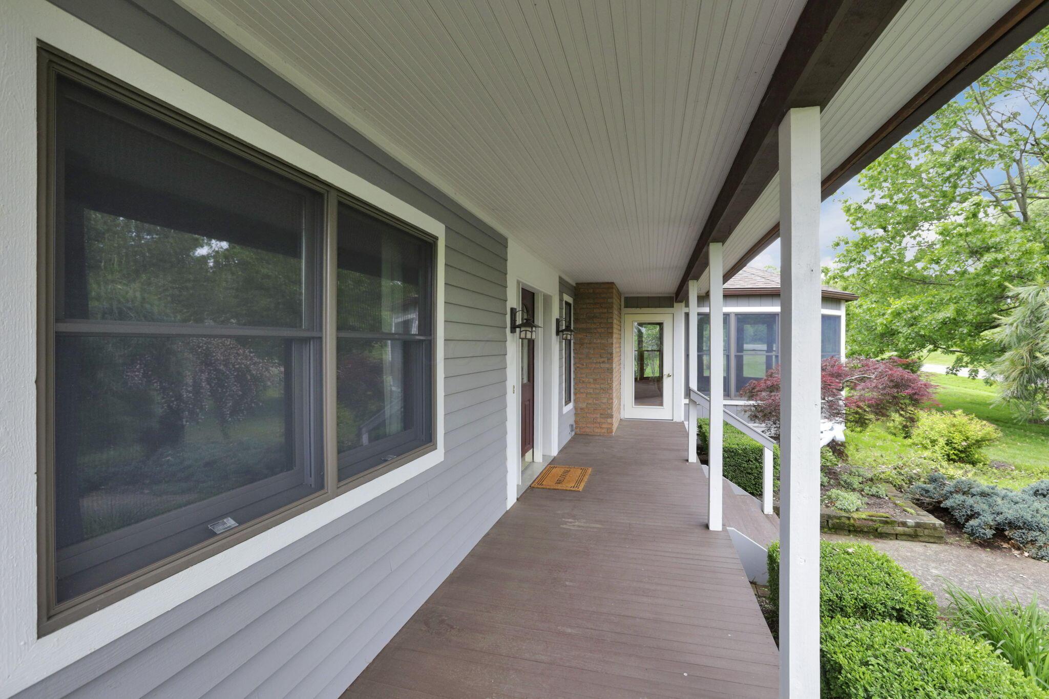 10800 Springwater Drive Property Photo 7