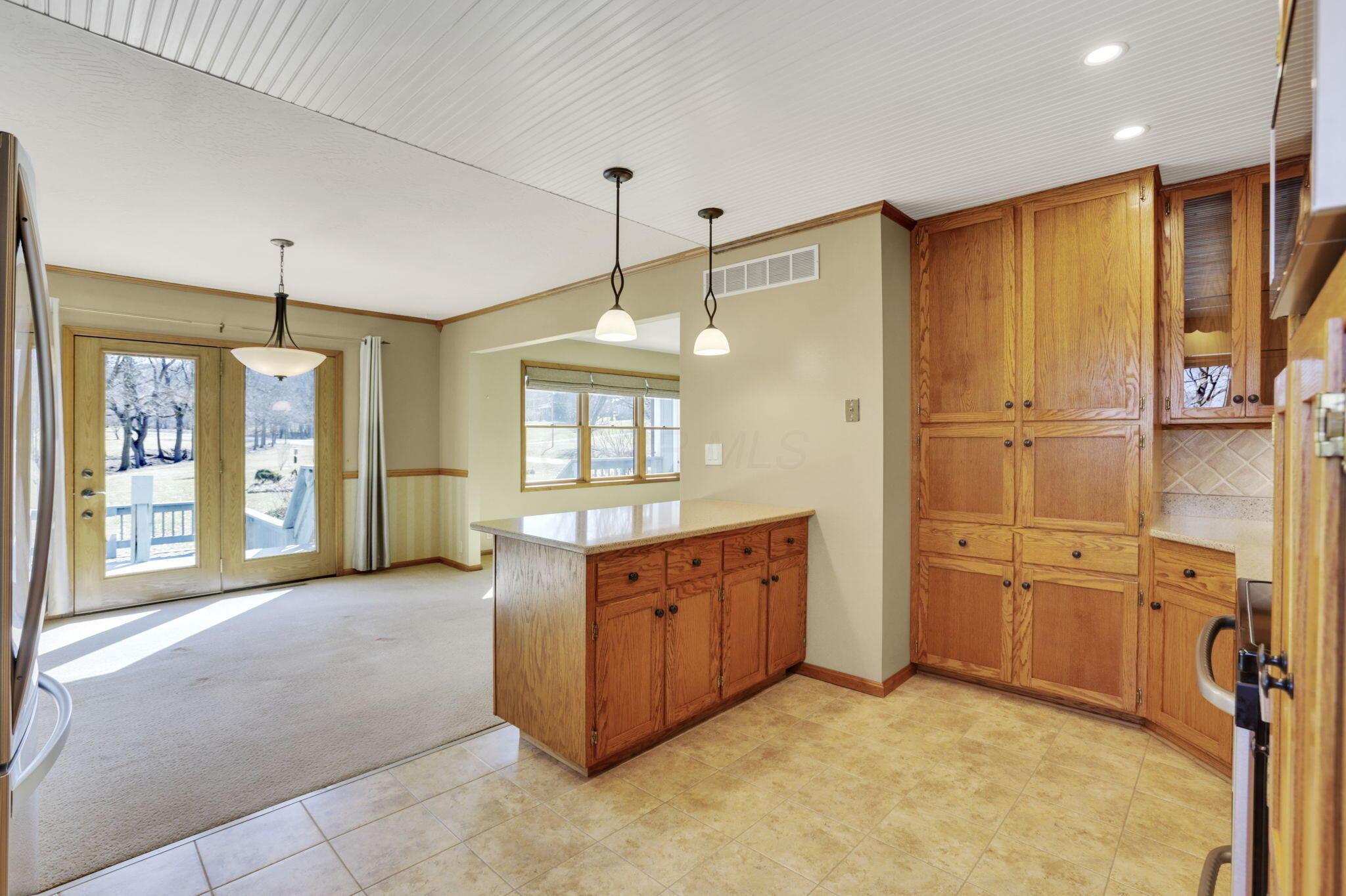 10800 Springwater Drive Property Photo 16
