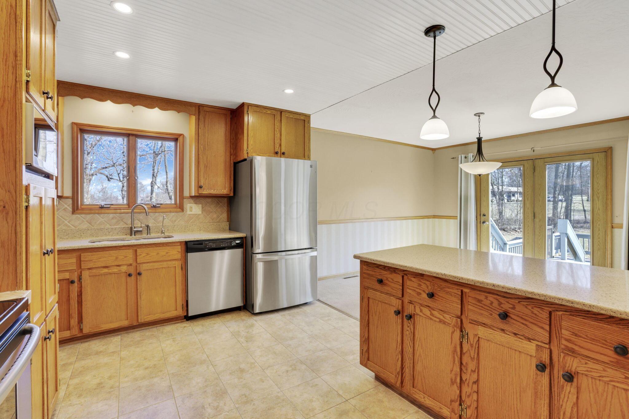 10800 Springwater Drive Property Photo 17