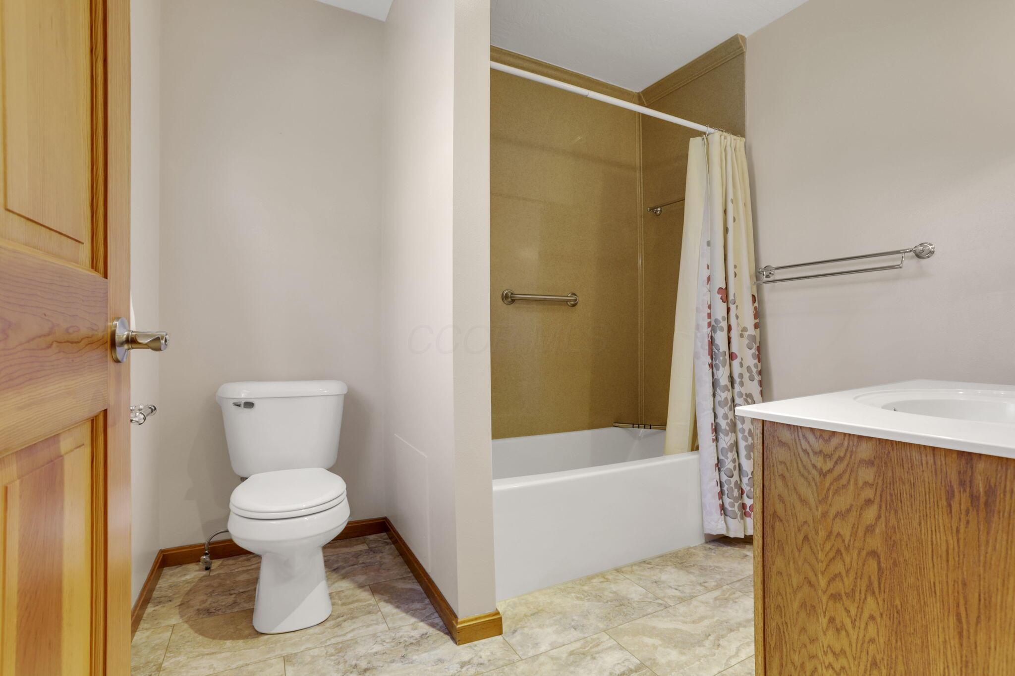 10800 Springwater Drive Property Photo 26