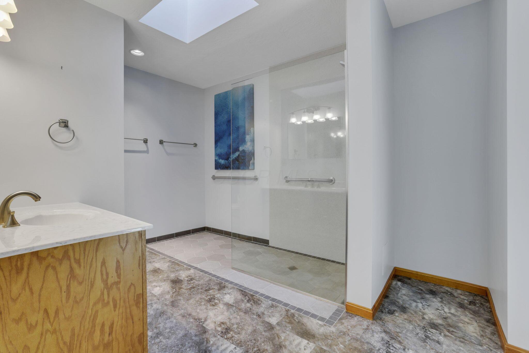 10800 Springwater Drive Property Photo 33