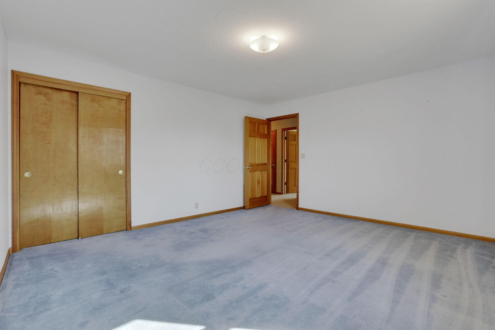 10800 Springwater Drive Property Photo 37