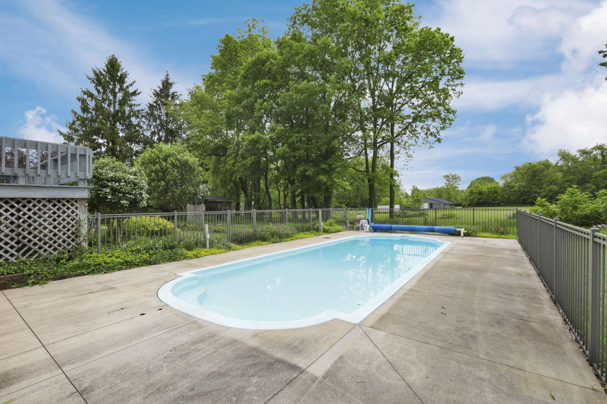 10800 Springwater Drive Property Photo 42