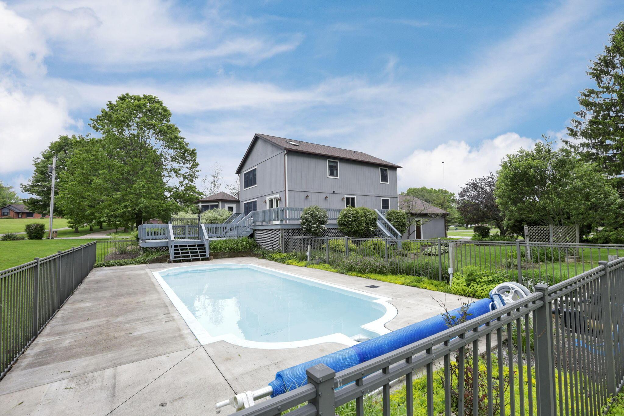 10800 Springwater Drive Property Photo 43