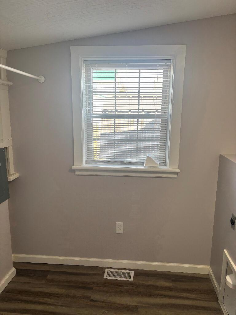 417 Clinton Street Property Photo 21