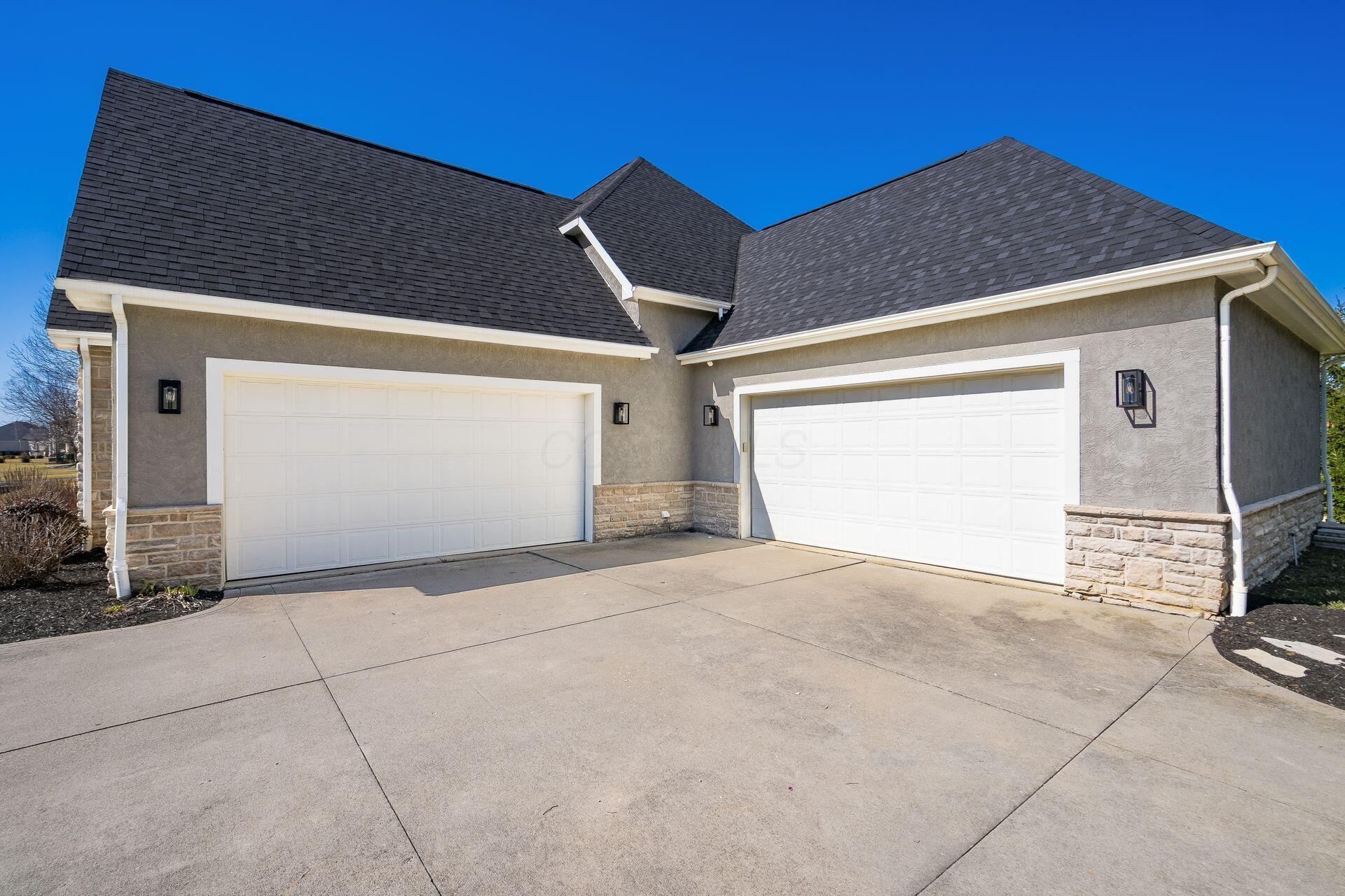 2496 Shepherd Court Property Photo 4