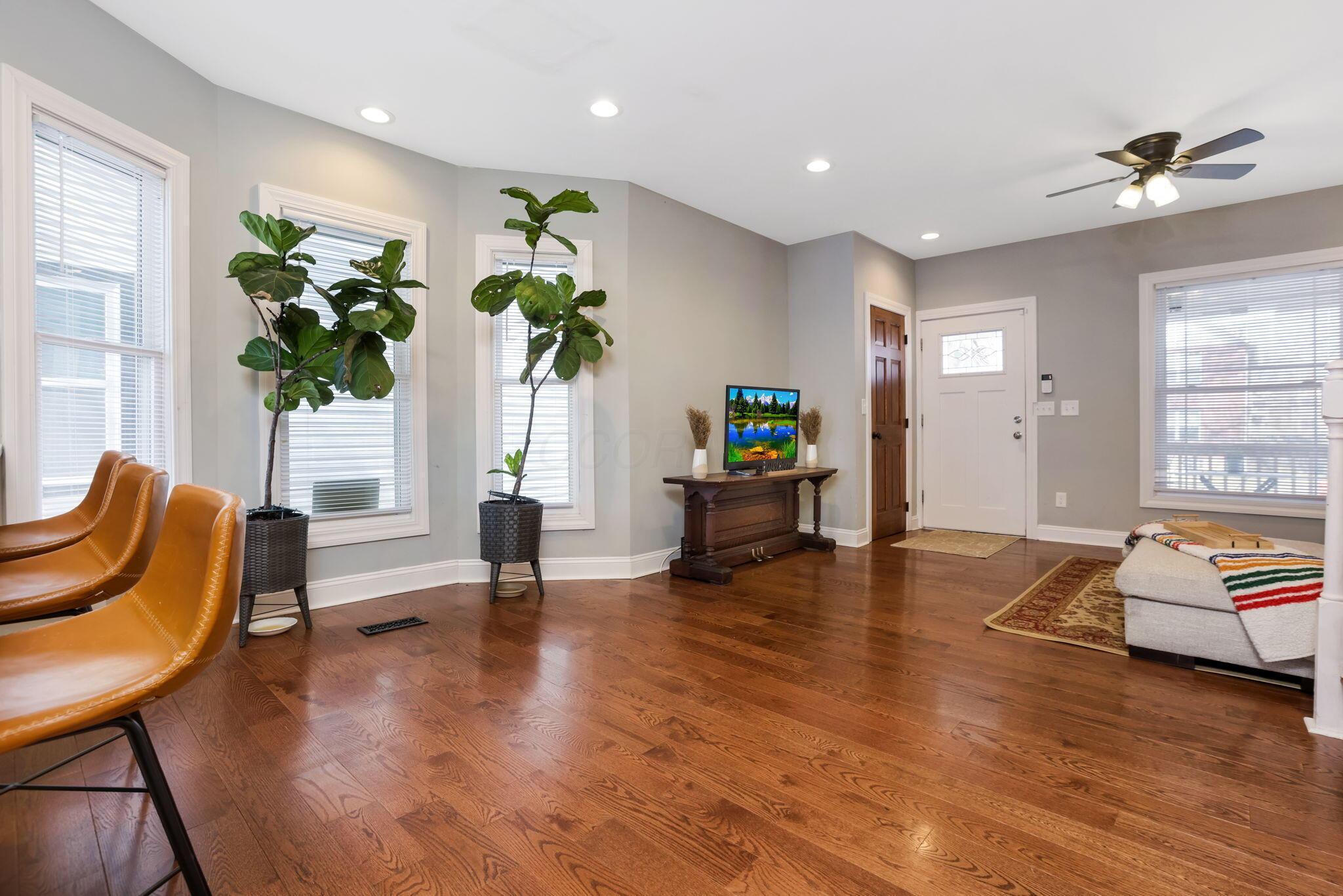1835 E Rich Street Property Photo 12
