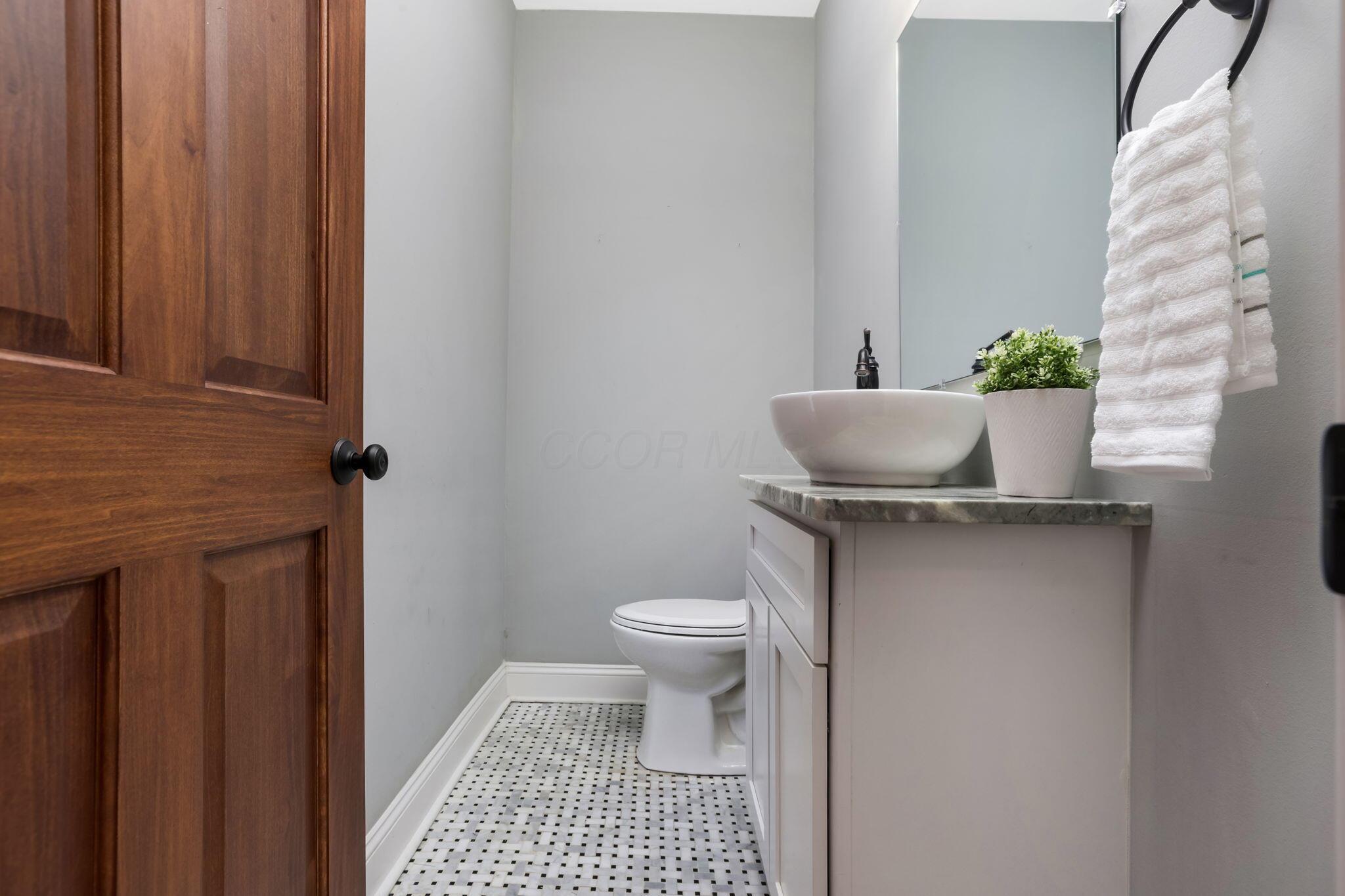 1835 E Rich Street Property Photo 19