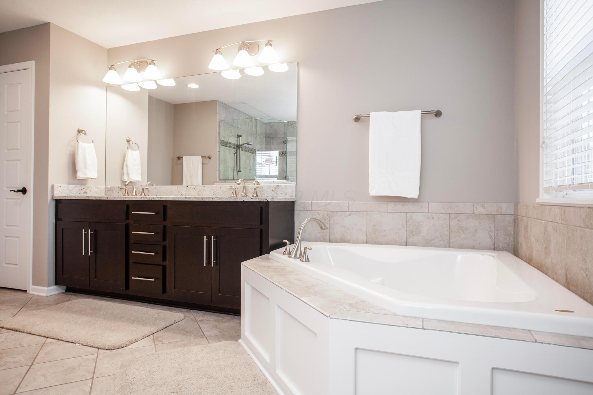 10652 Arrowwood Drive Property Photo 33