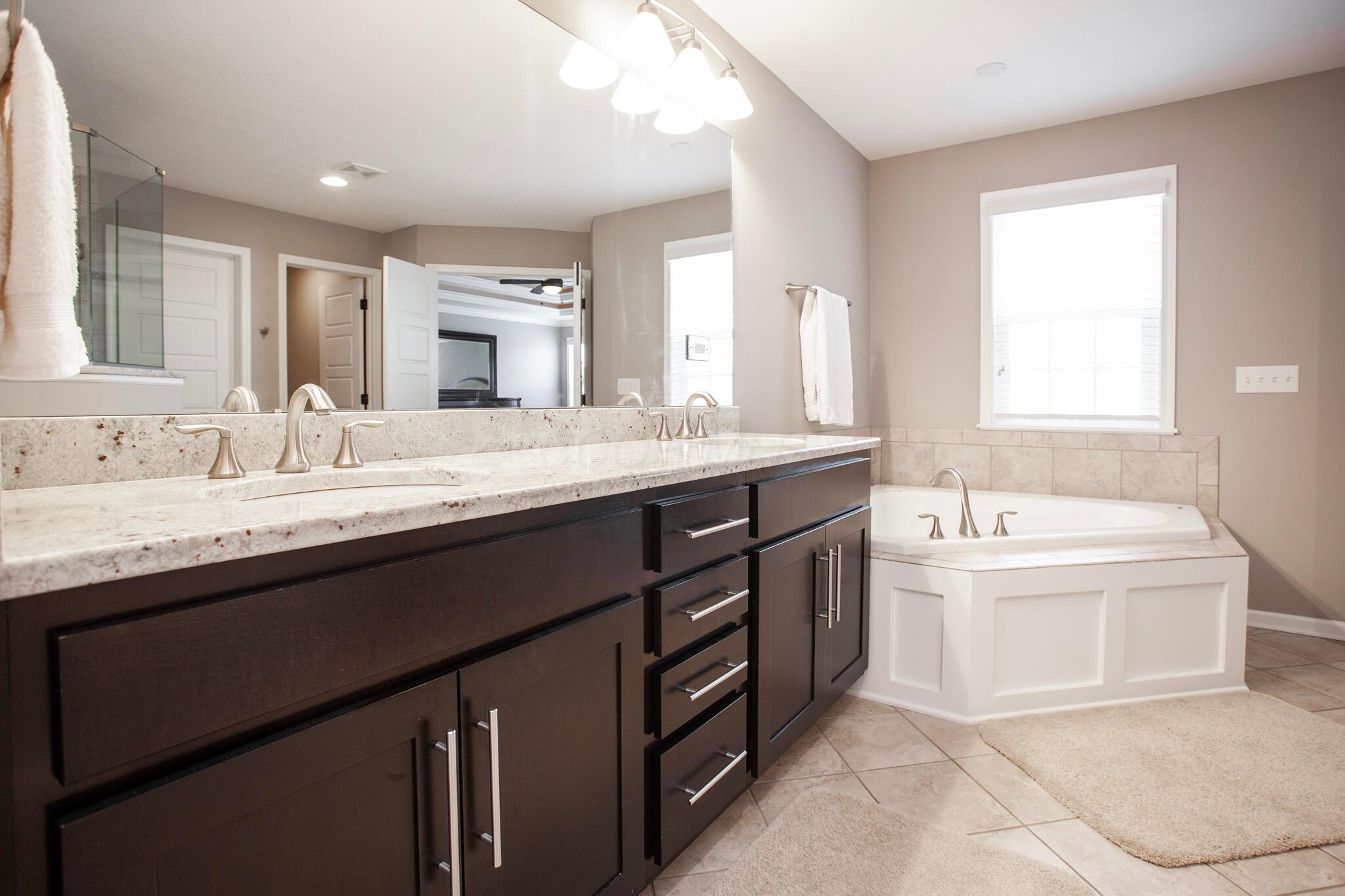 10652 Arrowwood Drive Property Photo 36