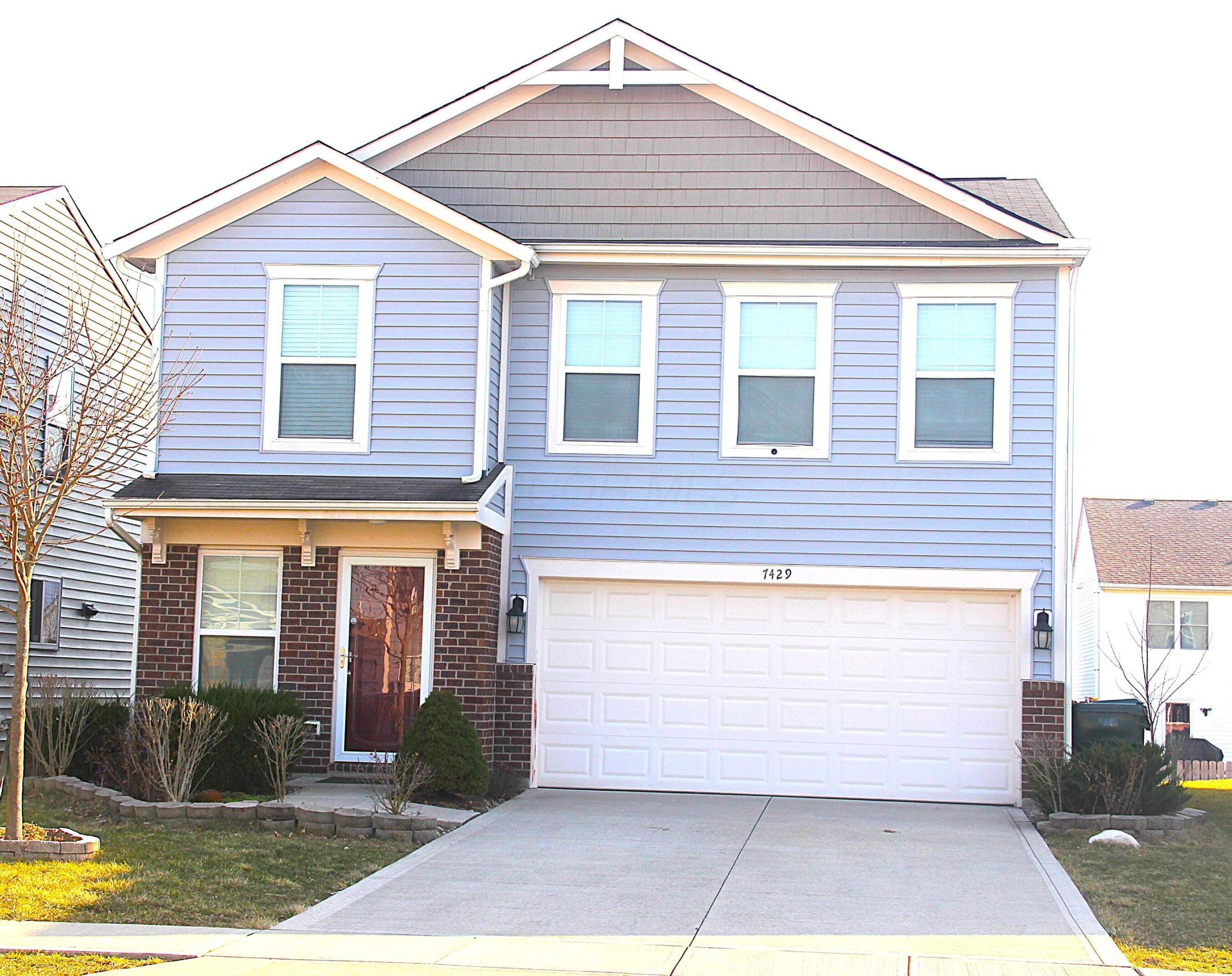7429 Willow Leaf Drive Property Photo 1