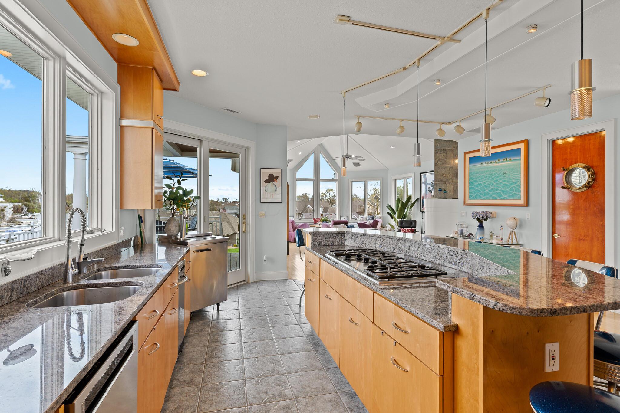4009 S Woodcliff Drive Property Photo 21