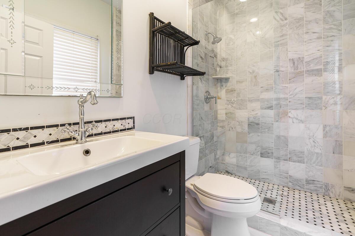 6892 Rosewell Lane Property Photo 35