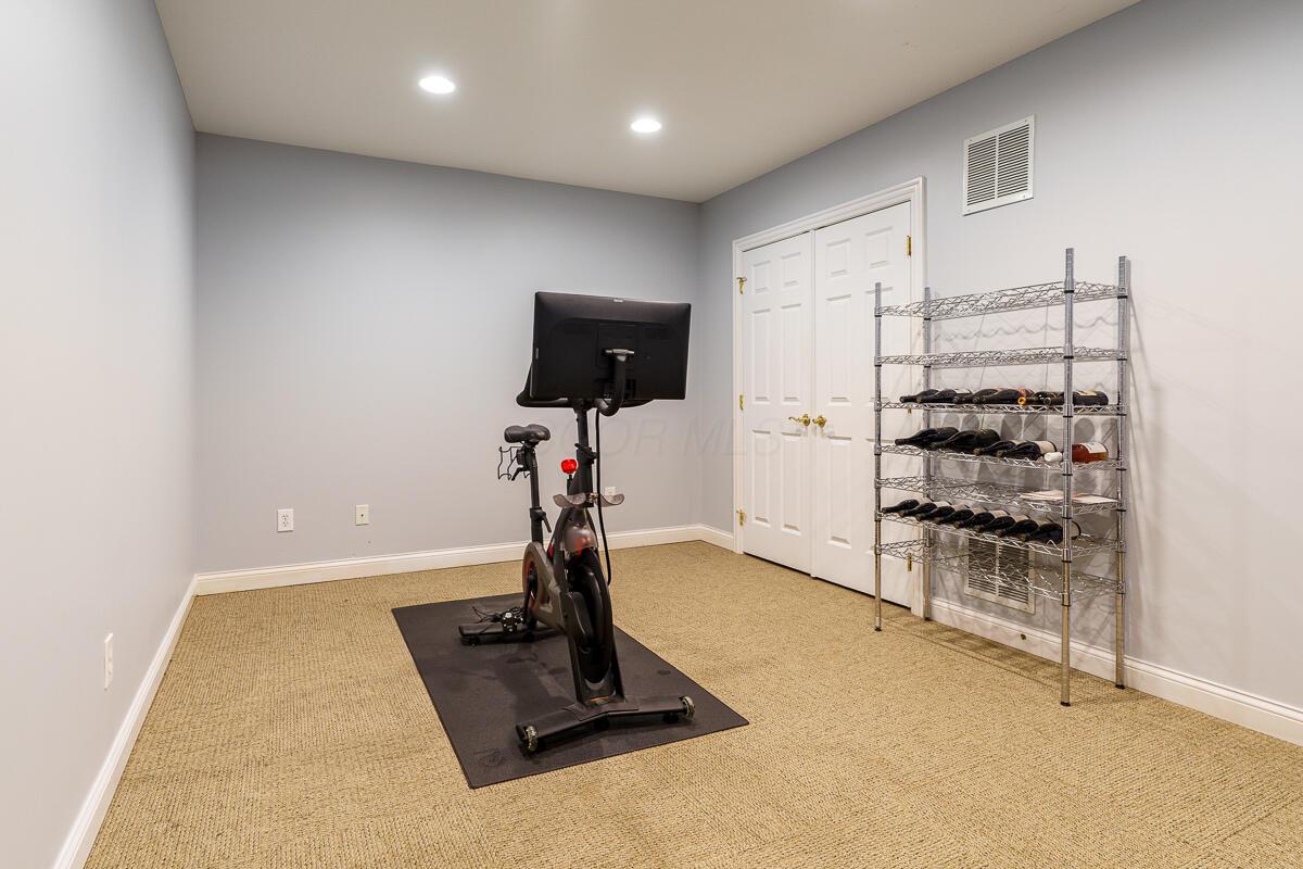 6892 Rosewell Lane Property Photo 41