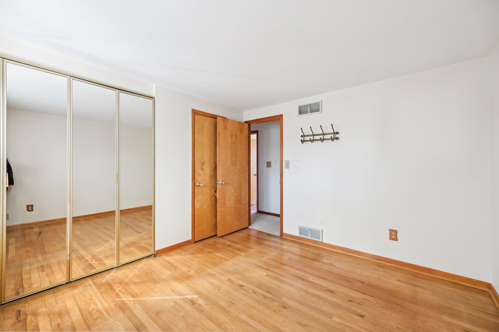 81 Fairdale Avenue Property Photo 18