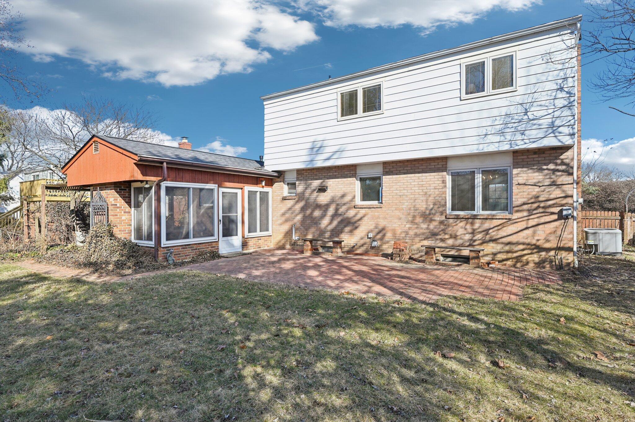 81 Fairdale Avenue Property Photo 31
