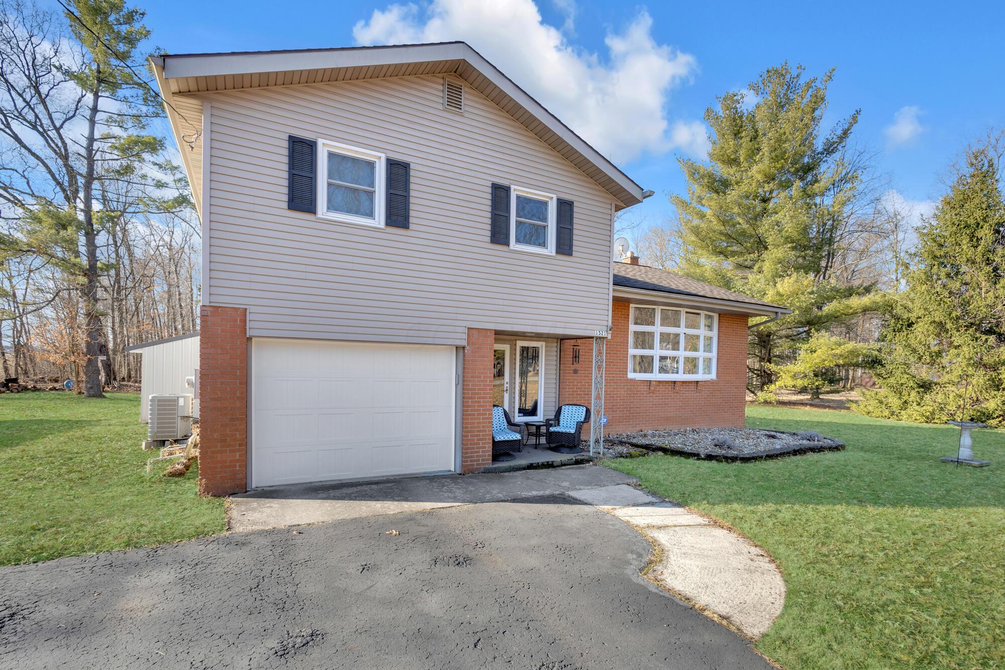 1521 Bethlehem Road W Property Photo 2