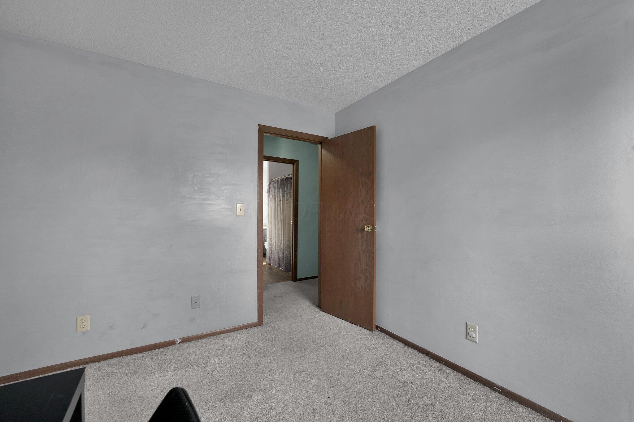 5850 Meadowhurst Way Property Photo 16