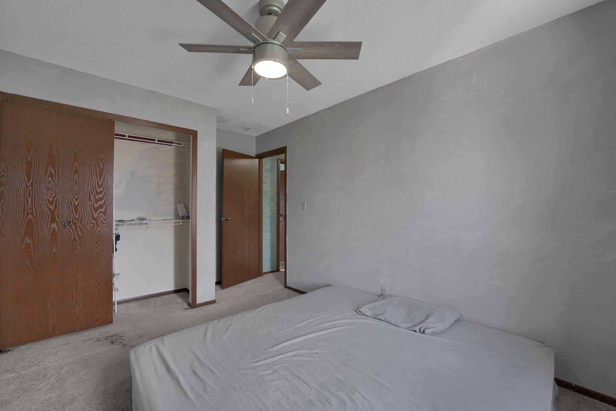 5850 Meadowhurst Way Property Photo 20