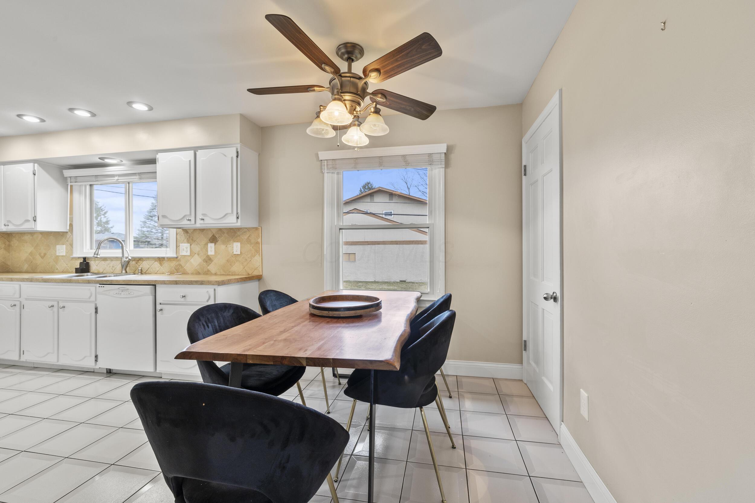 4520 Astral Drive Property Photo 9